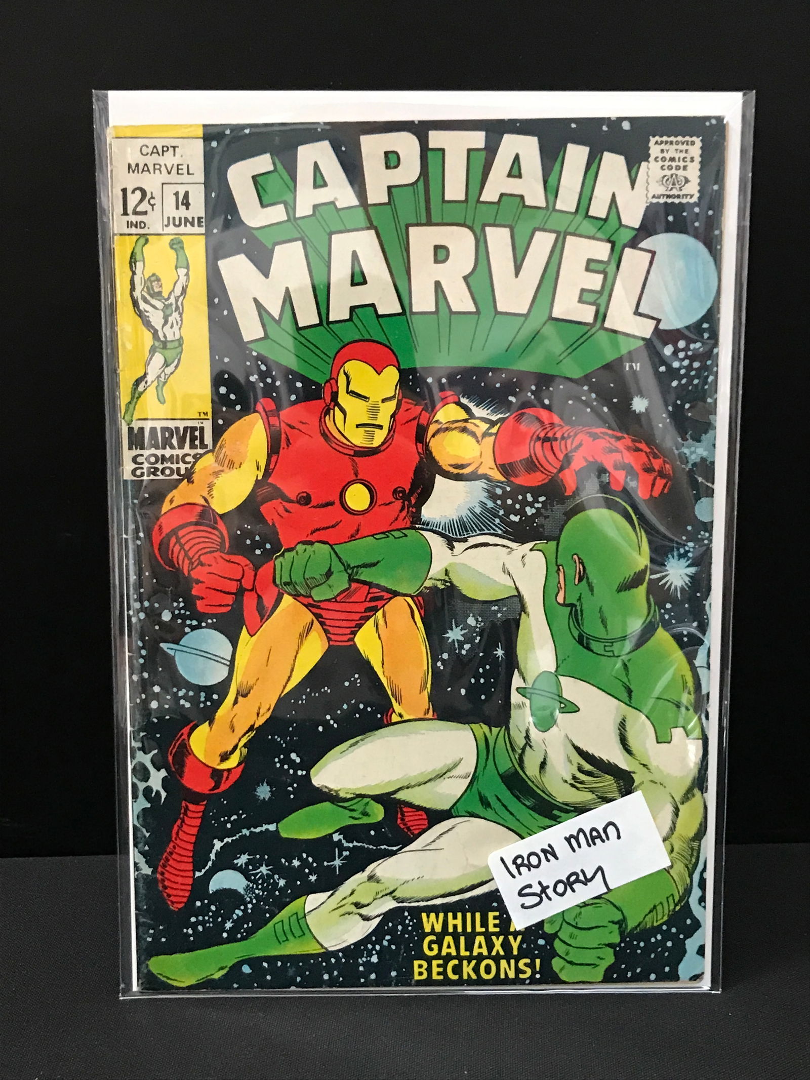 MARVEL COMICS NO.14 CAPTAIN MARVEL (1 of 1)