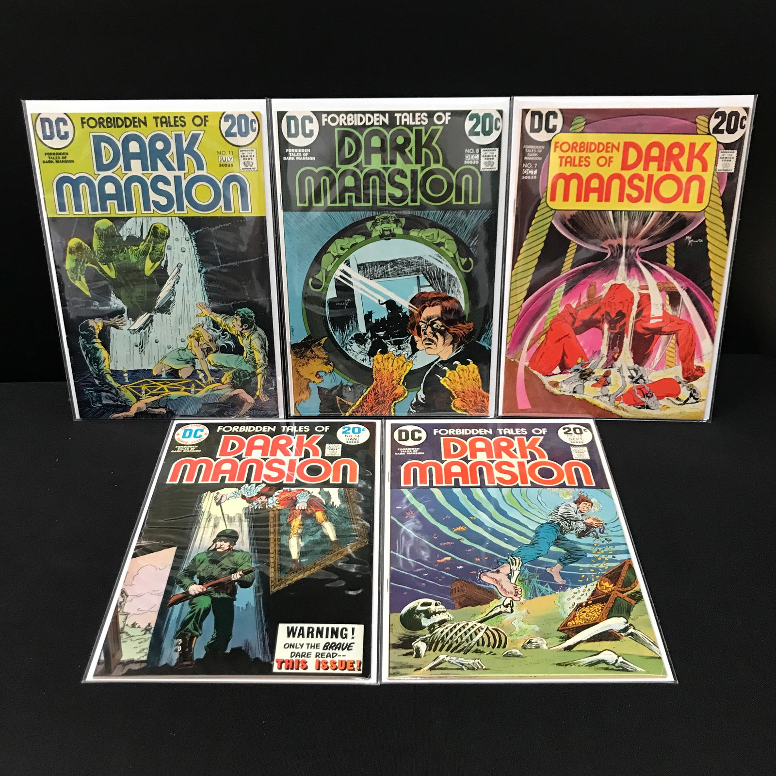 LOT OF 5 DARK MANSION COMICS (DC COMICS) (1 of 1)