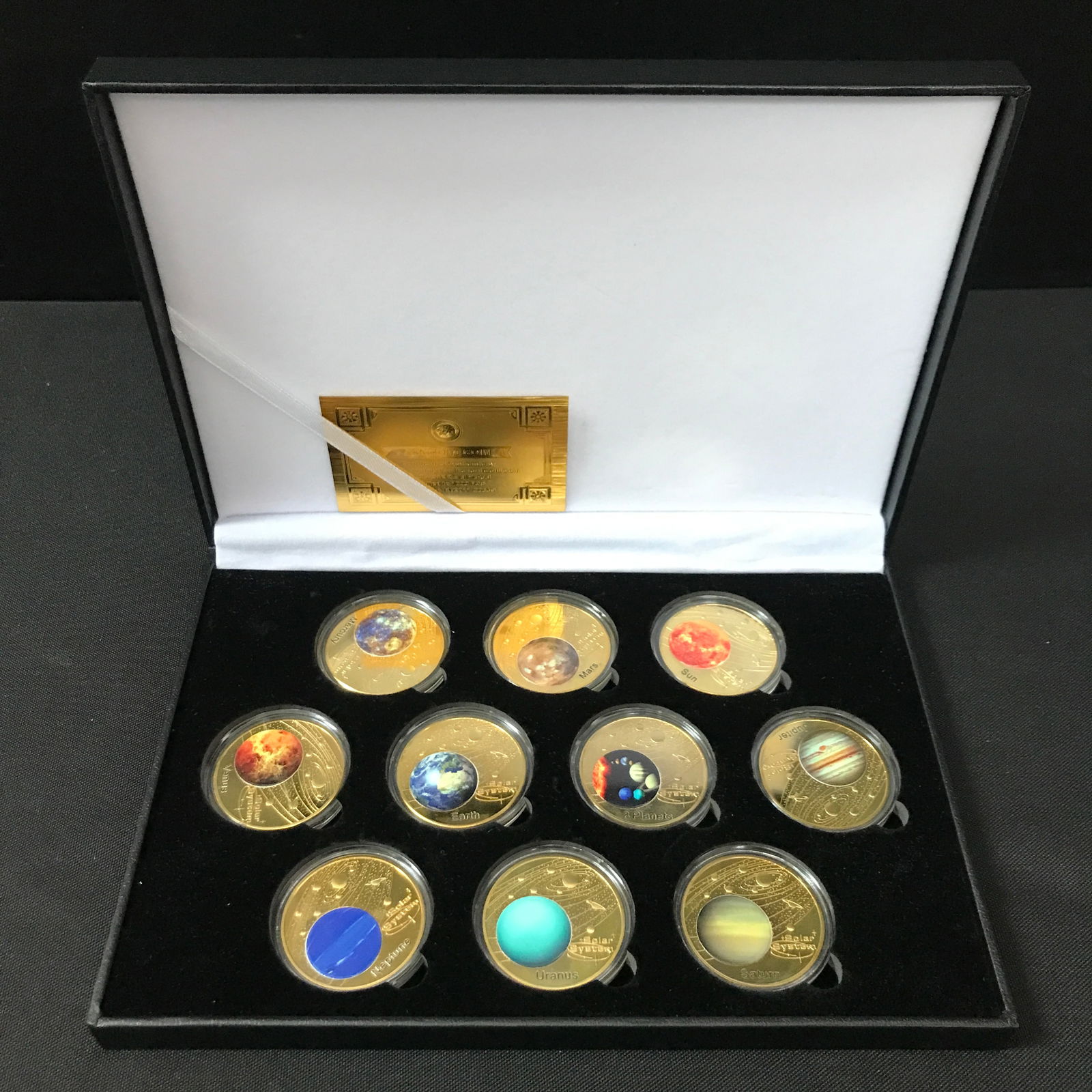 PLANETS OF OUR SOLAR SYSTEM UNCIRCULATED COMMEMORATIVE COIN SET (1 of 2)