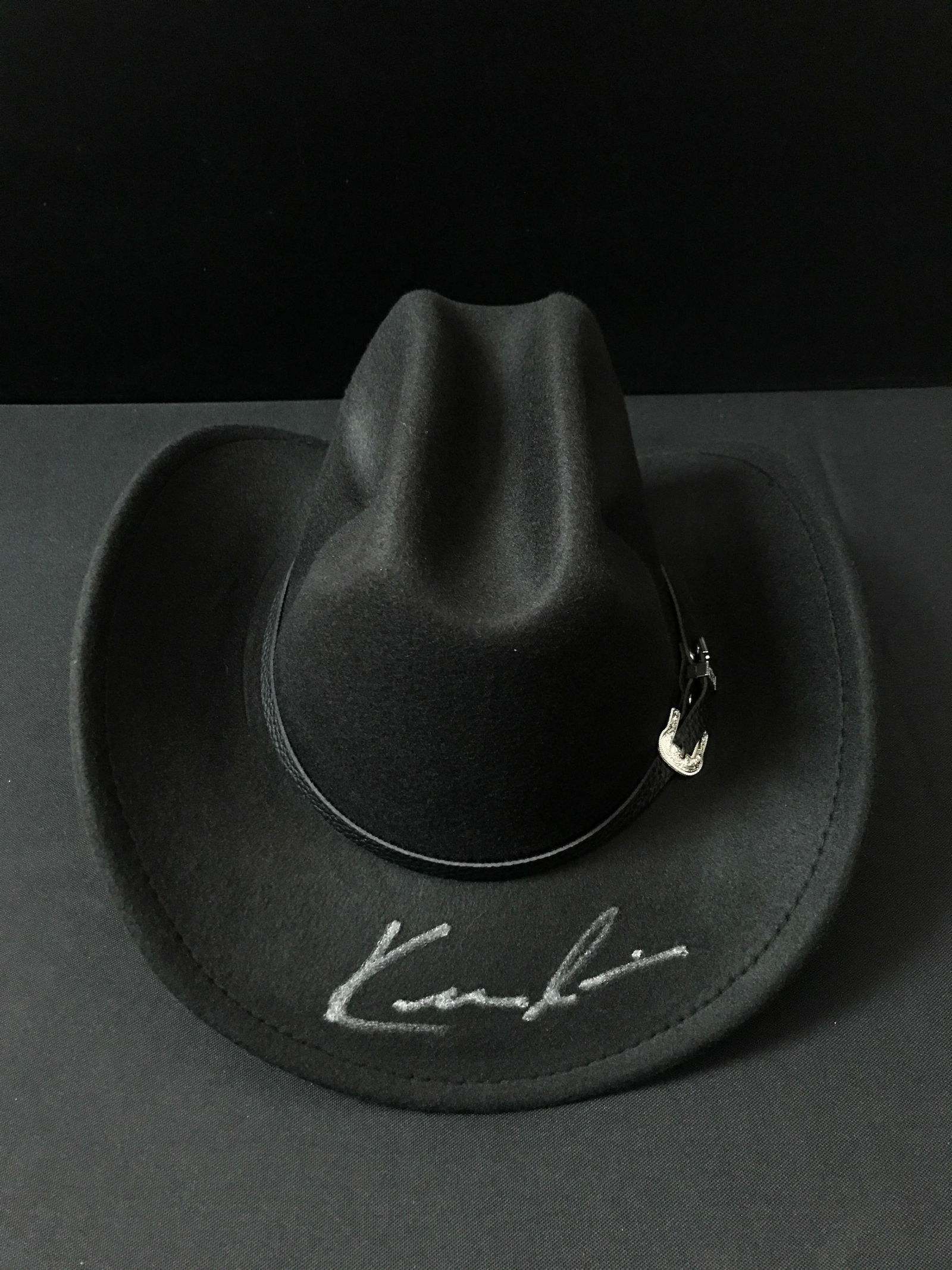 KEVIN COSTNER SIGNED YELLOWSTONE COWBOY HAT - KB COA (1 of 1)