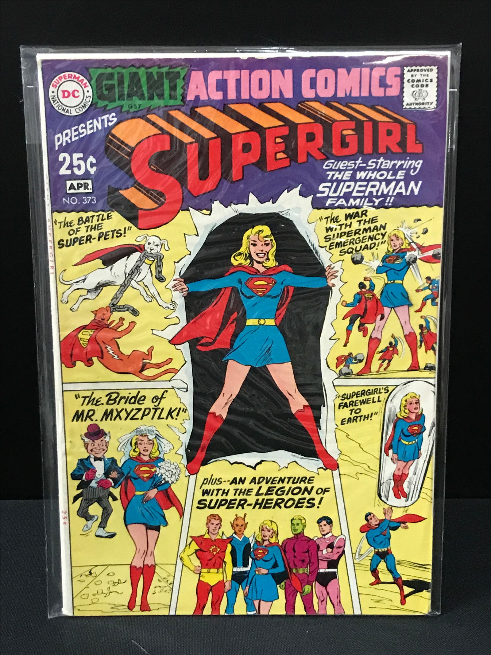 GIANT ACTION COMICS PRESENTS SUPERGIRL #373 - DC COMICS (1 of 1)