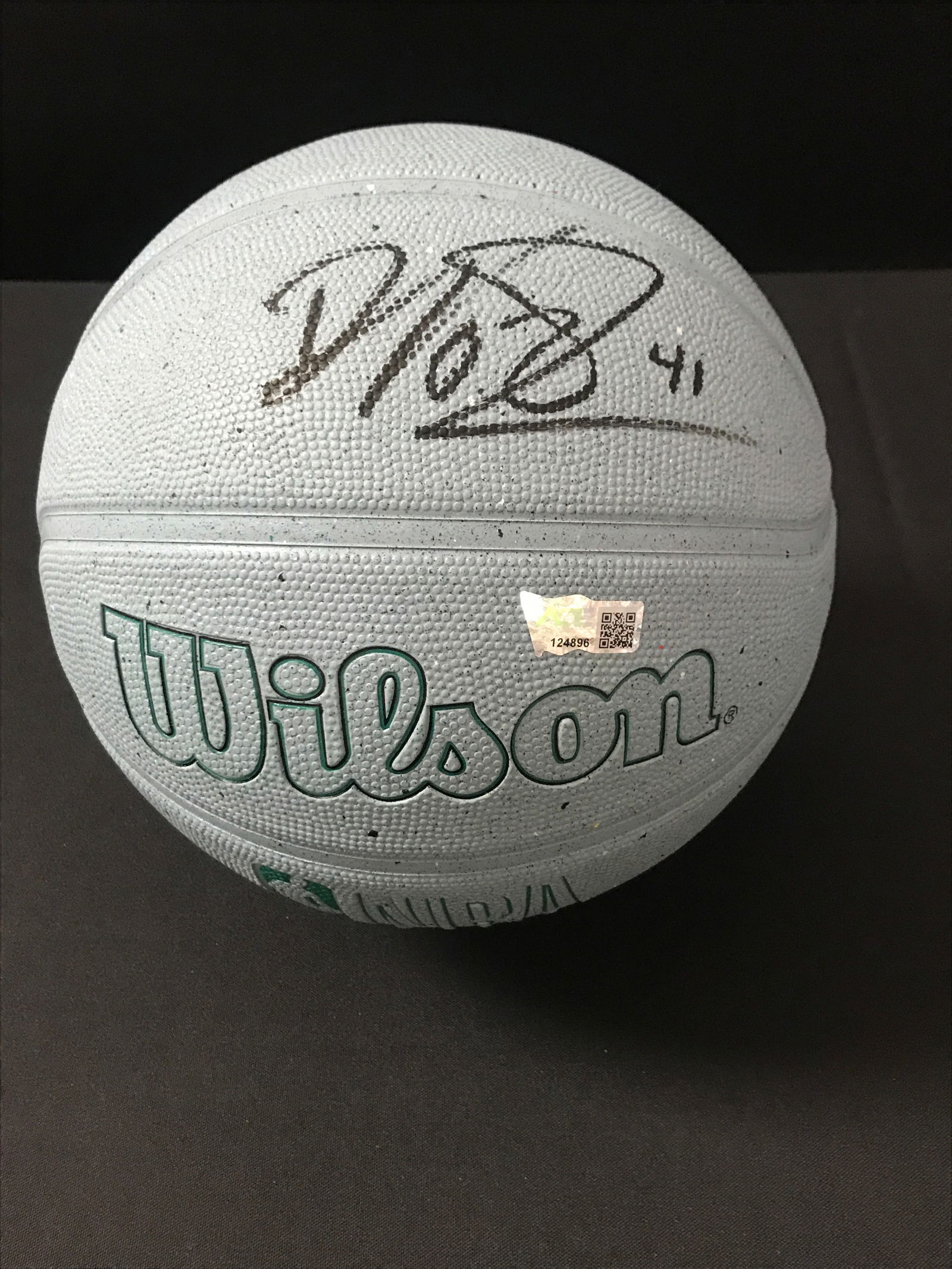 DIRK NOWITZKI SIGNED BASKETBALL ACE COA (1 of 2)