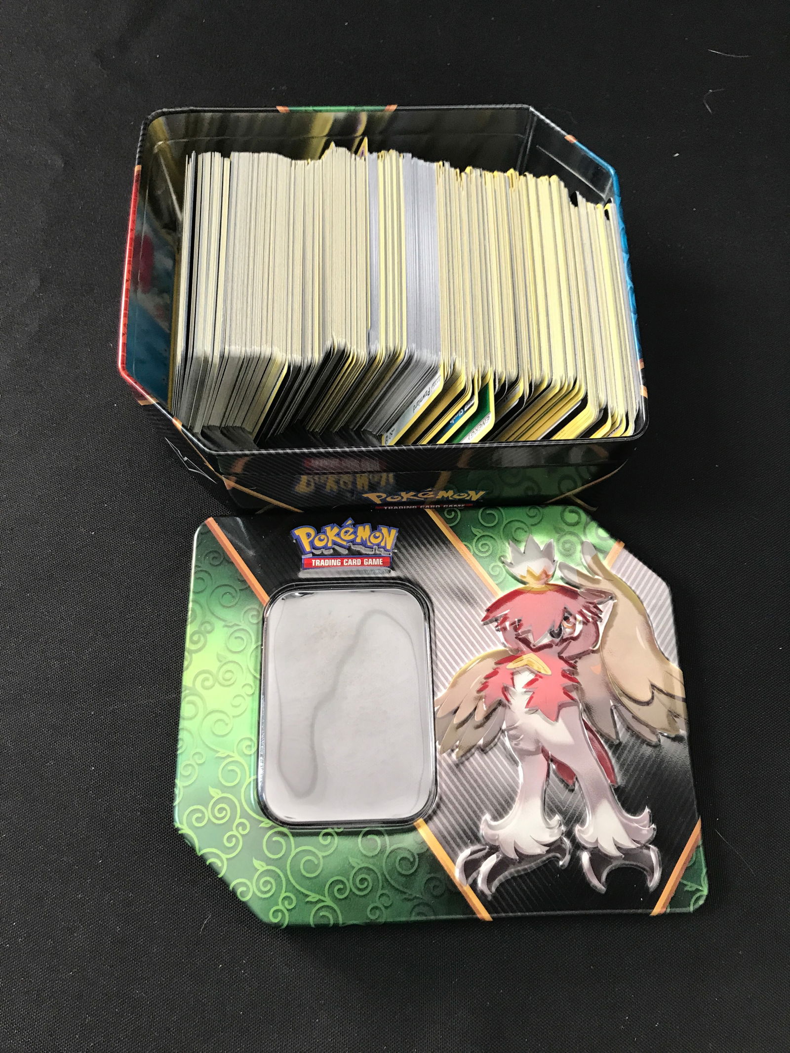 LARGE POKEMON TRADING CARD LOT (1 of 1)