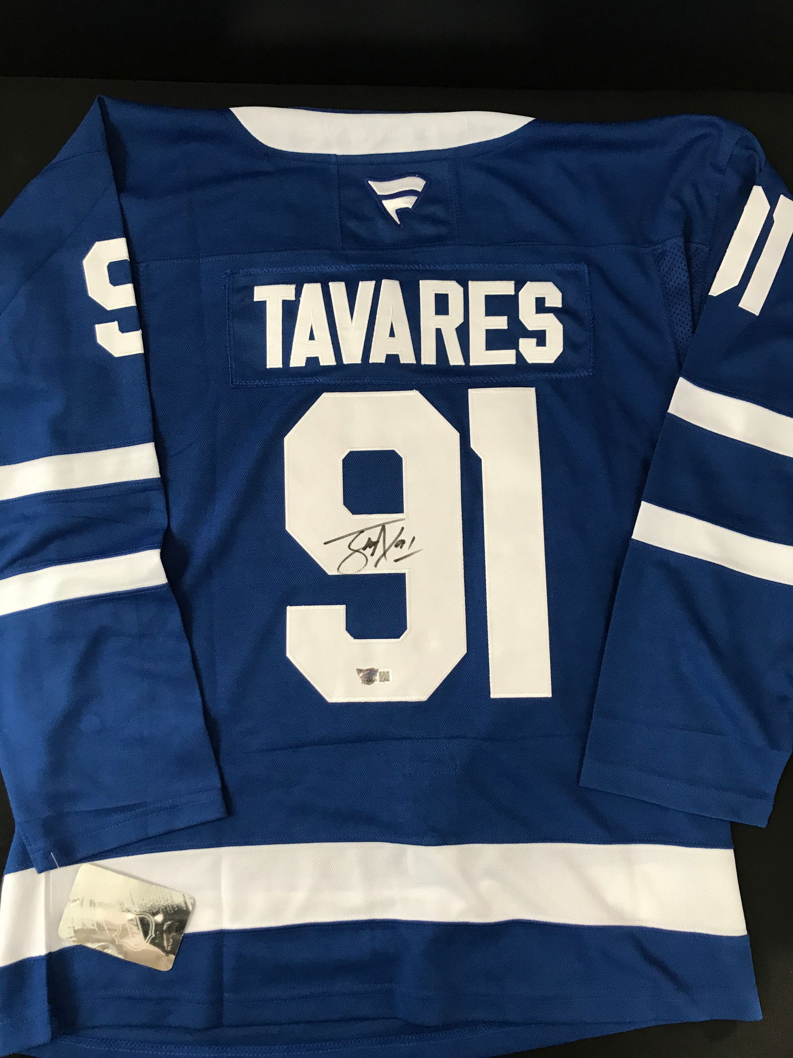 JOHN TAVARES SIGNED TORONTO MAPLE LEAFS JERSEY - ACE COA (1 of 3)