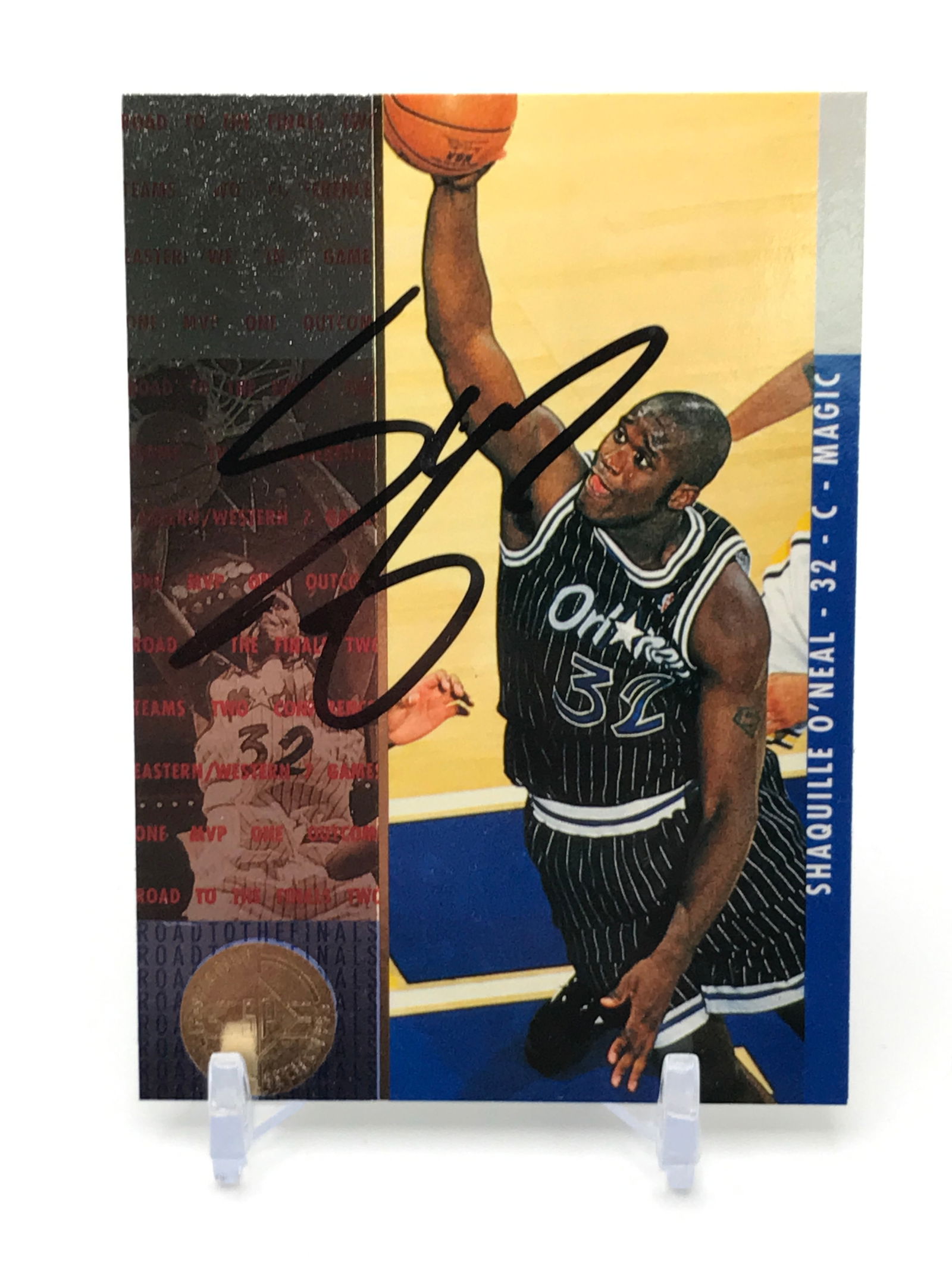 SHAQUILLE O'NEAL SIGNED ROOKIE CARD (1 of 2)