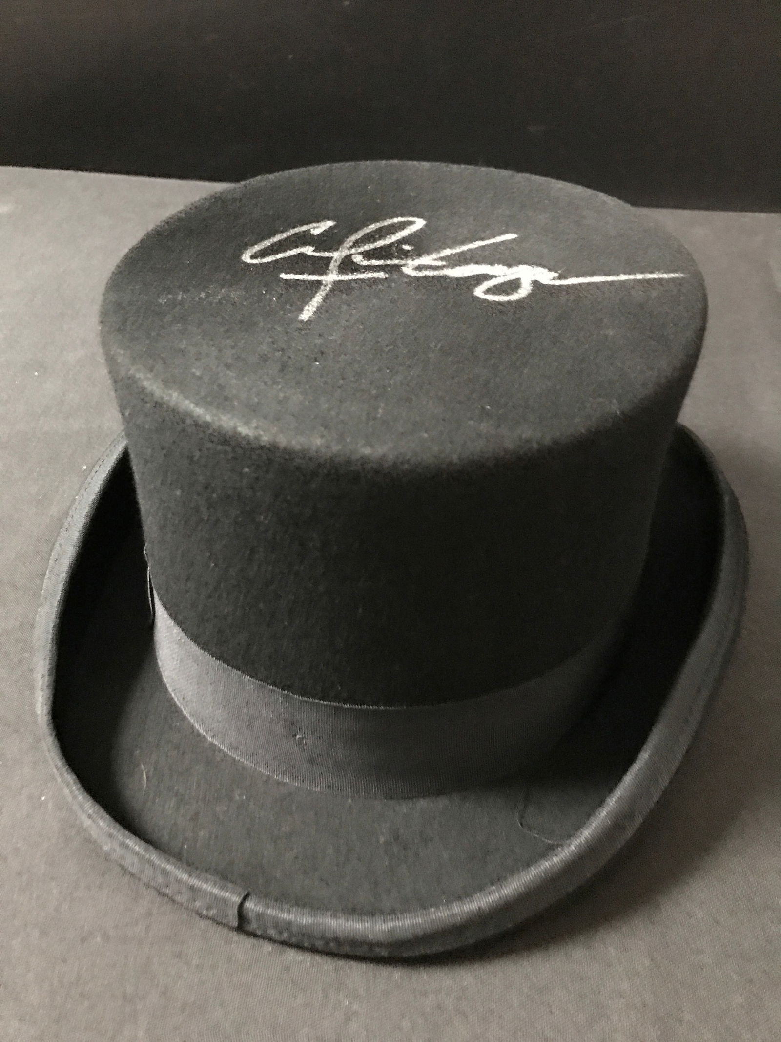 ALICE COOPER SIGNED TOP HAT (ACE COA) (1 of 2)