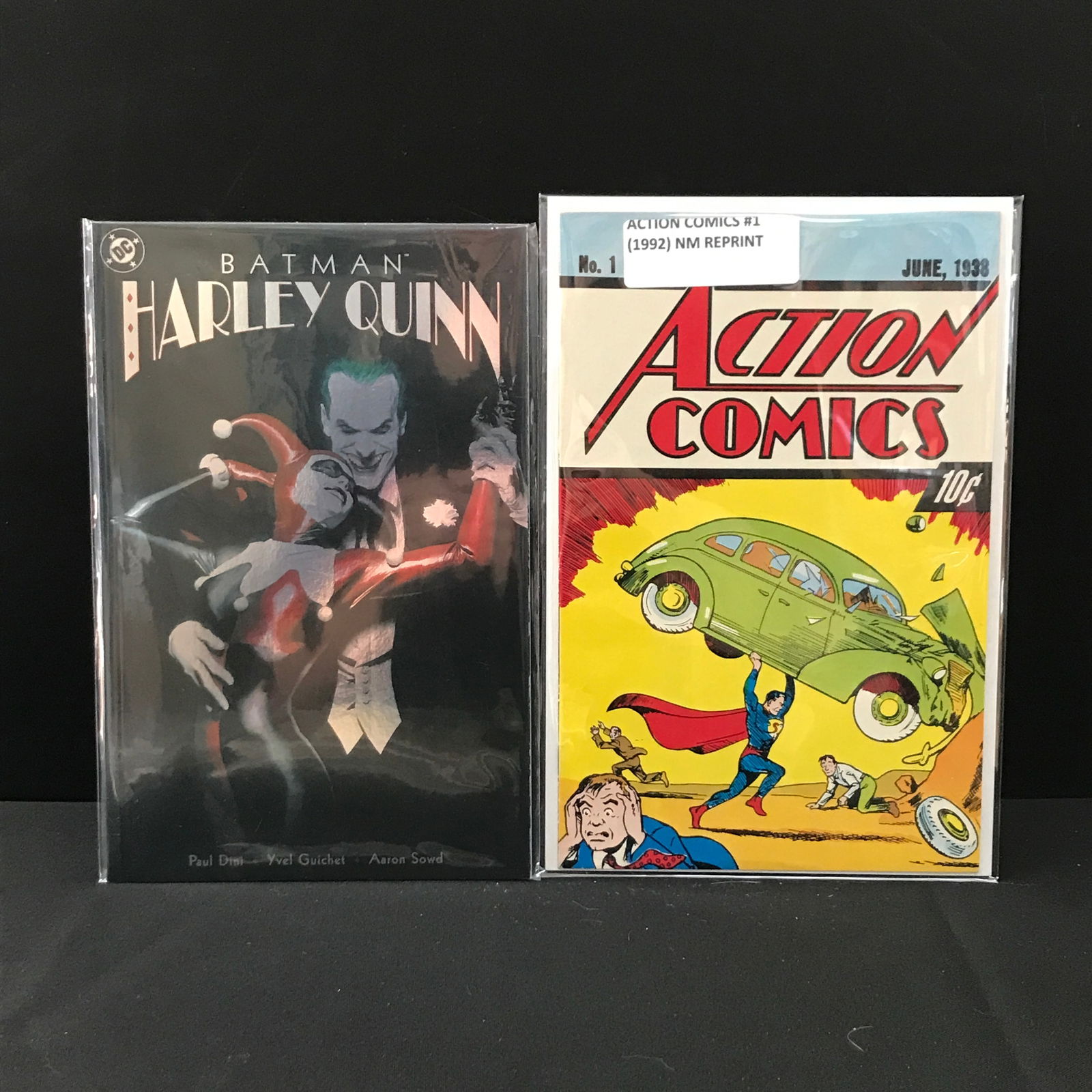LOT OF 2 DC COMICS (1 of 1)