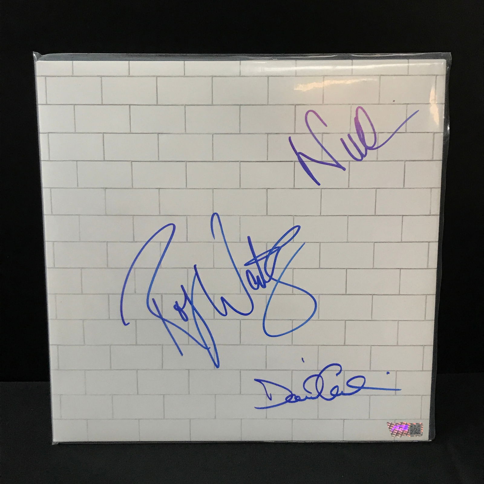ROGER WATERS,DAVID GILMORE AND NICK MASON SIGNED THE WALL ALBUM (ACE COA) (1 of 1)