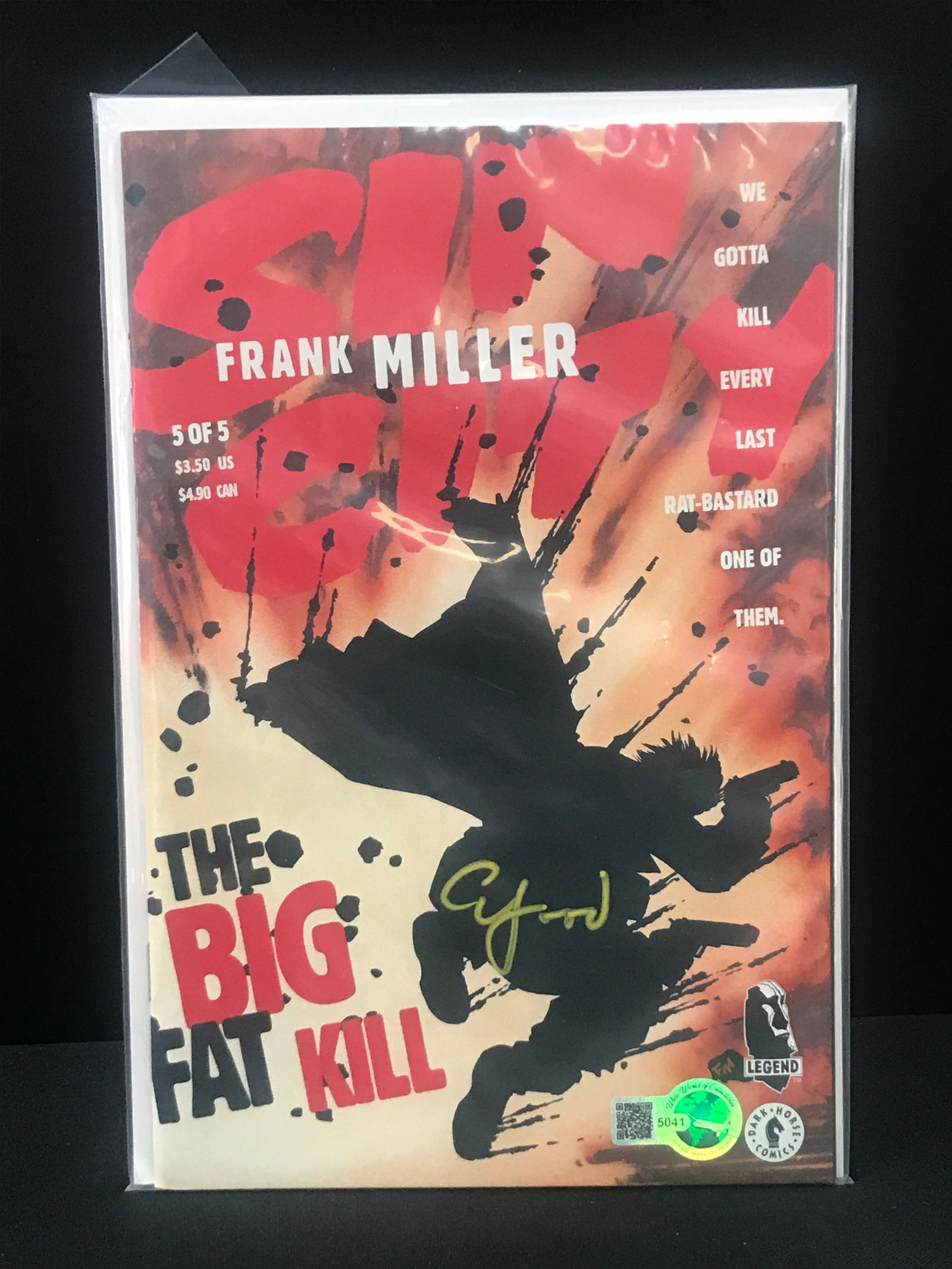 ELIJAH WOOD SIGNED SIN CITY COMIC - WWOC COA (1 of 1)