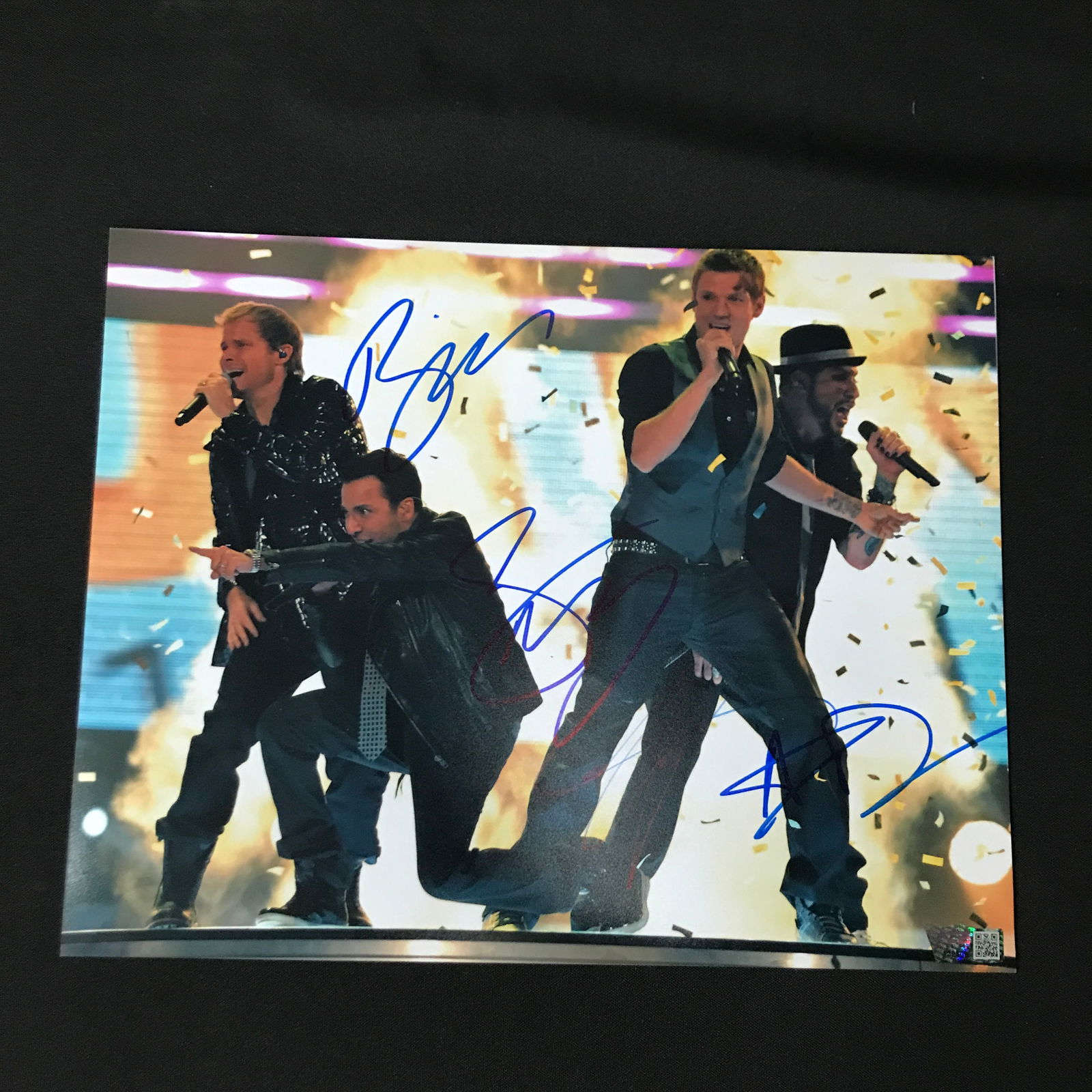 BACKSTREET BOYS SIGNED 11 X 14 PHOTO (ACE COA) (1 of 1)