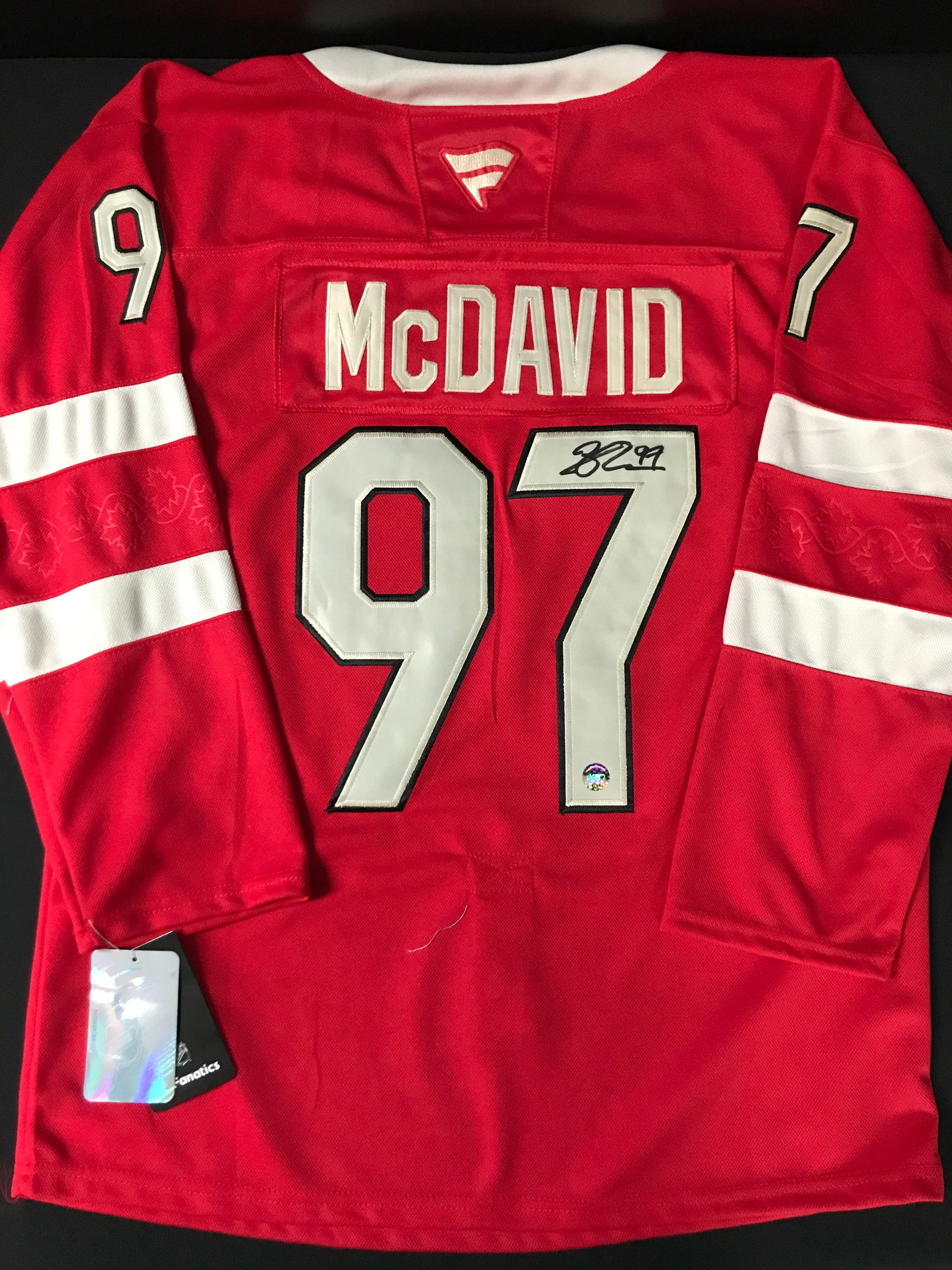 CONNOR MCDAVID SIGNED TEAM CANADA JERSEY - KB COA (1 of 3)