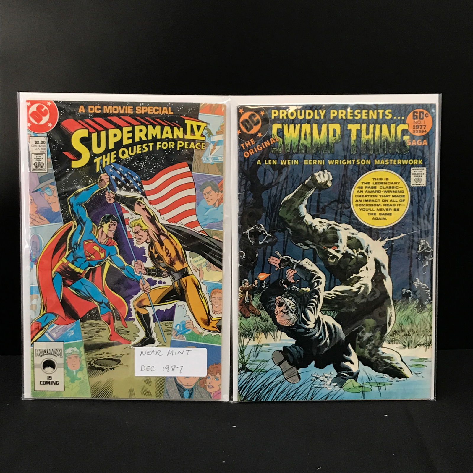 LOT OF 2 DC COMICS (1 of 1)