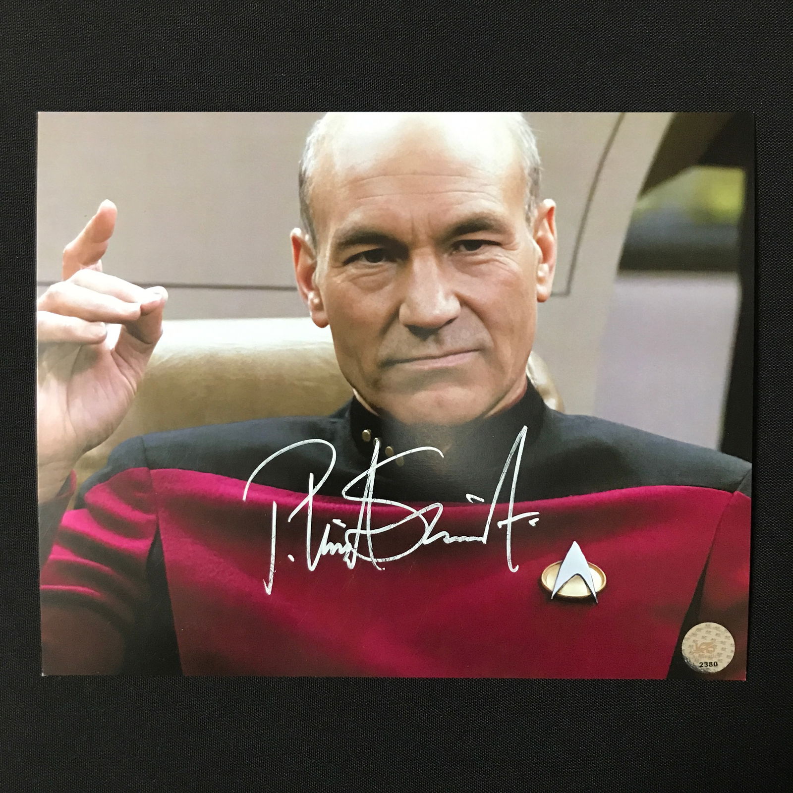 PATRICK STEWART SIGNED JEAN LUC PICARD 8X10 - KB COA (1 of 1)