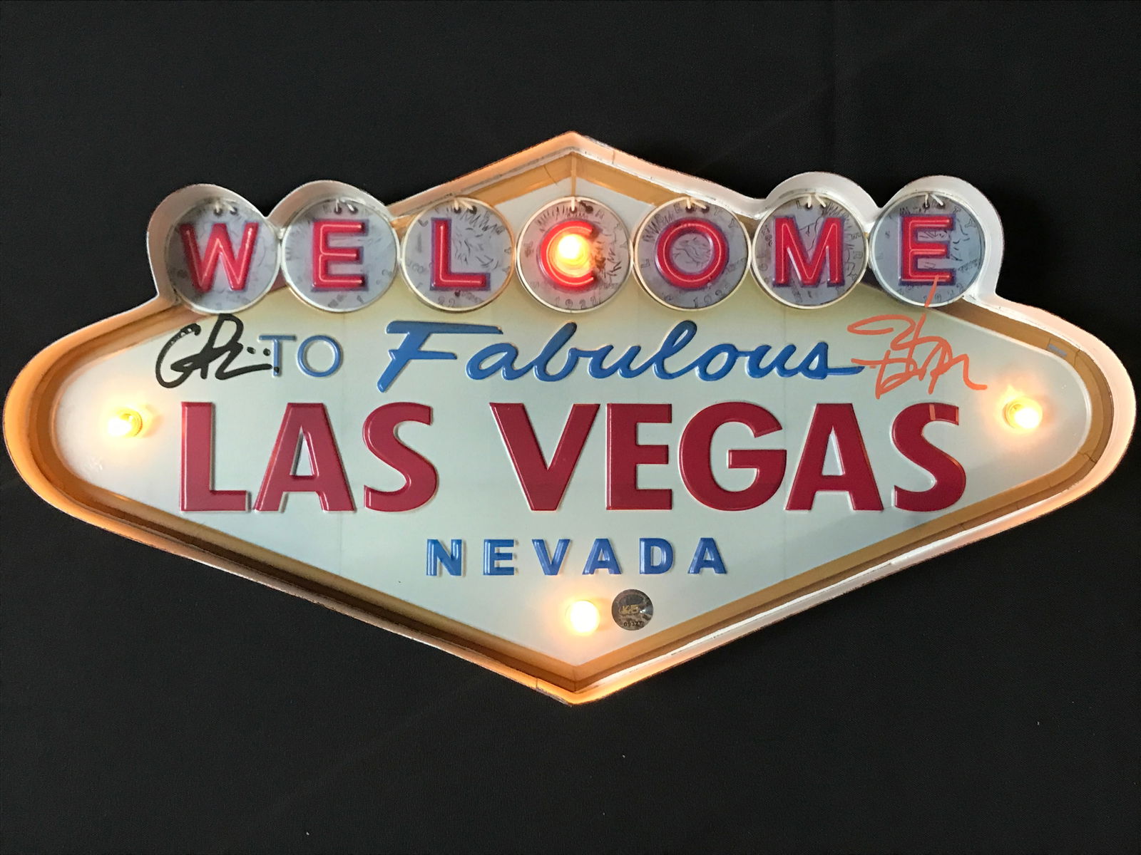 CHRISTINA RICCI AND JOHNNY DEPP SIGNED FEAR AND LOATHING IN LAS VEGAS SIGN (KB COA) (1 of 3)