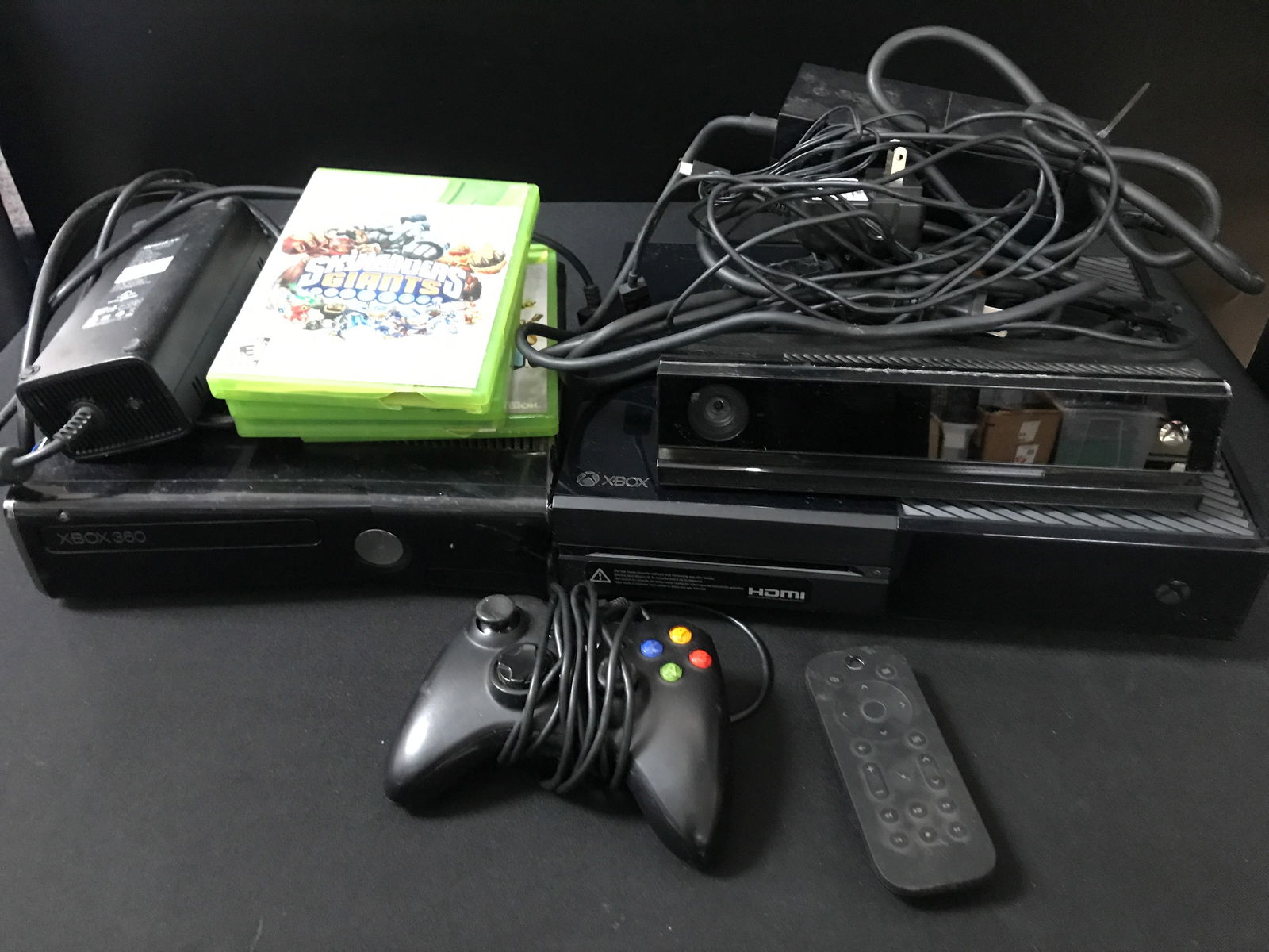XBOX ONE GAME SYSTEM WITH CONTROLLER AND GAMES (1 of 1)