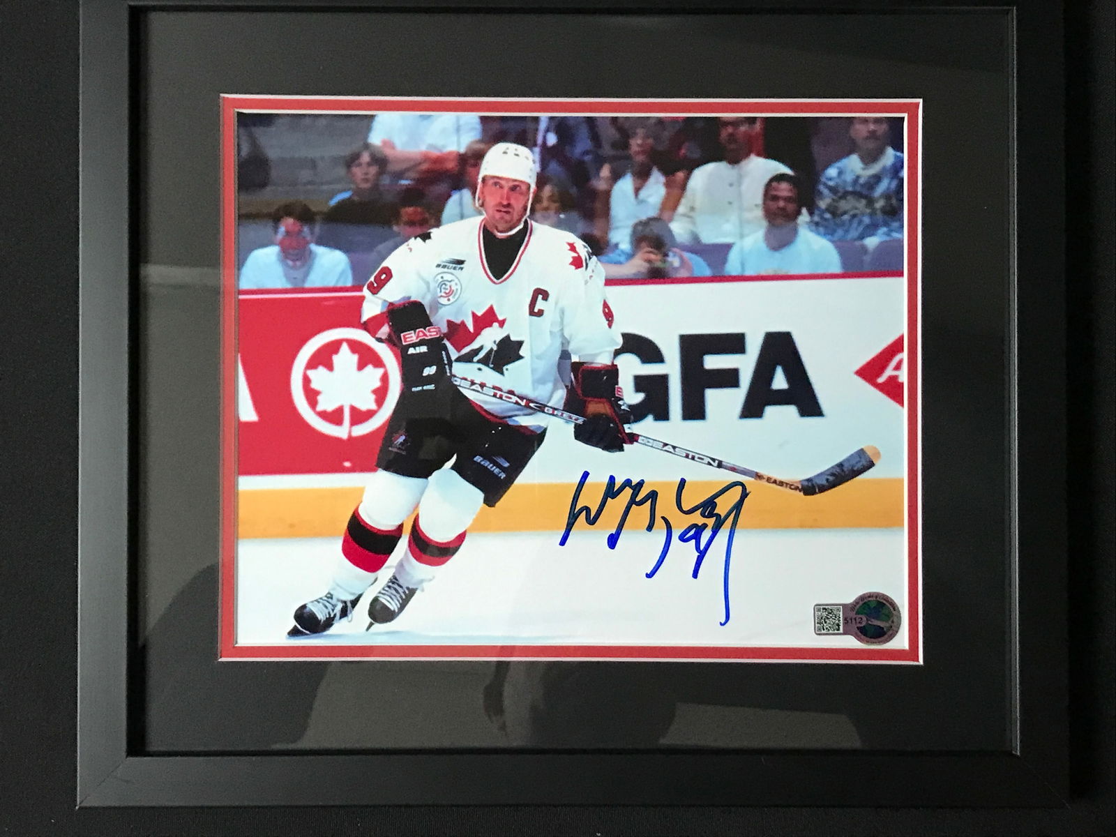WAYNE GRETZKY SIGNED AND FRAMED 8X10 - WWOC COA: Prices are in Canadian dollars