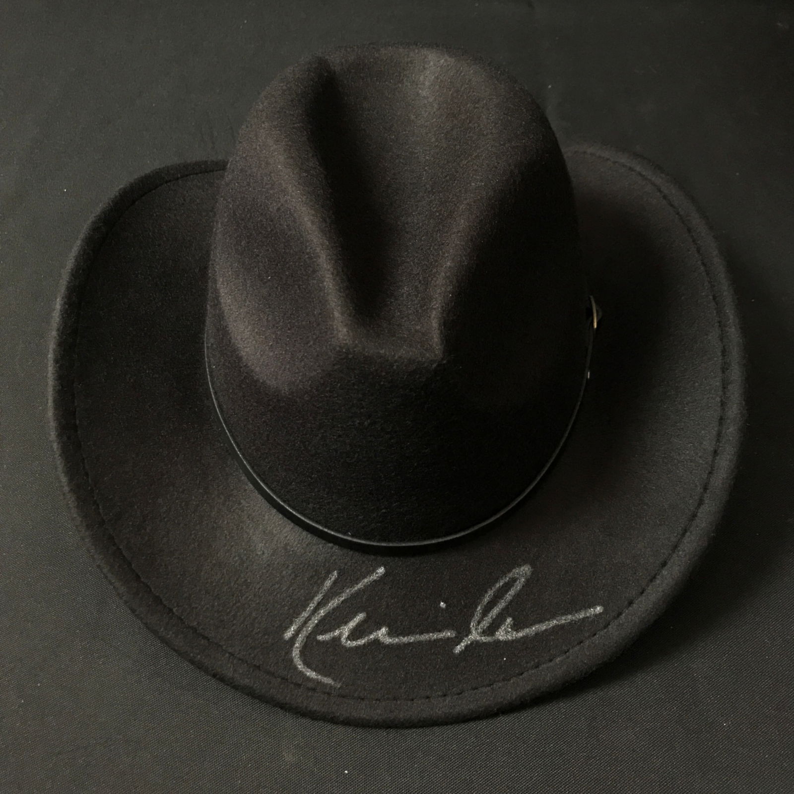 KEVIN COSTNER SIGNED YELLOWSTONE COWBOY HAT - KB COA (1 of 1)