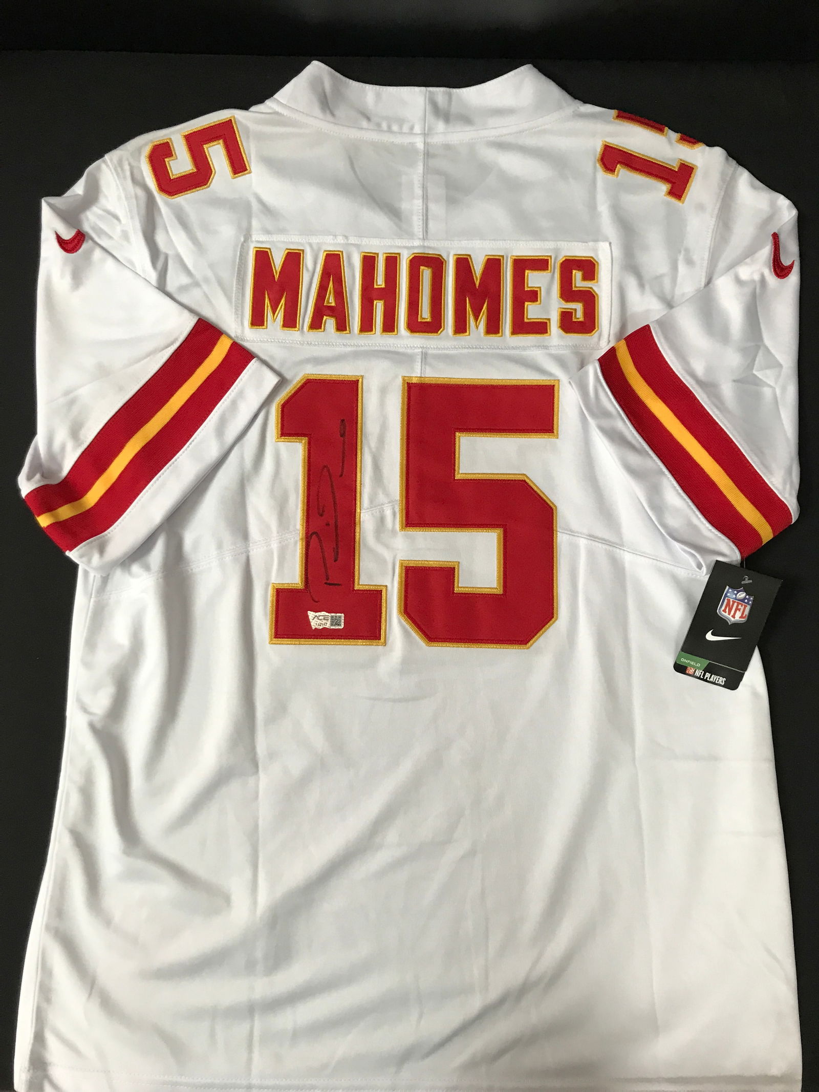 PATRICK MAHOMES SIGNED KC CHIEFS FOOTBALL JERSEY - ACE COA (1 of 3)