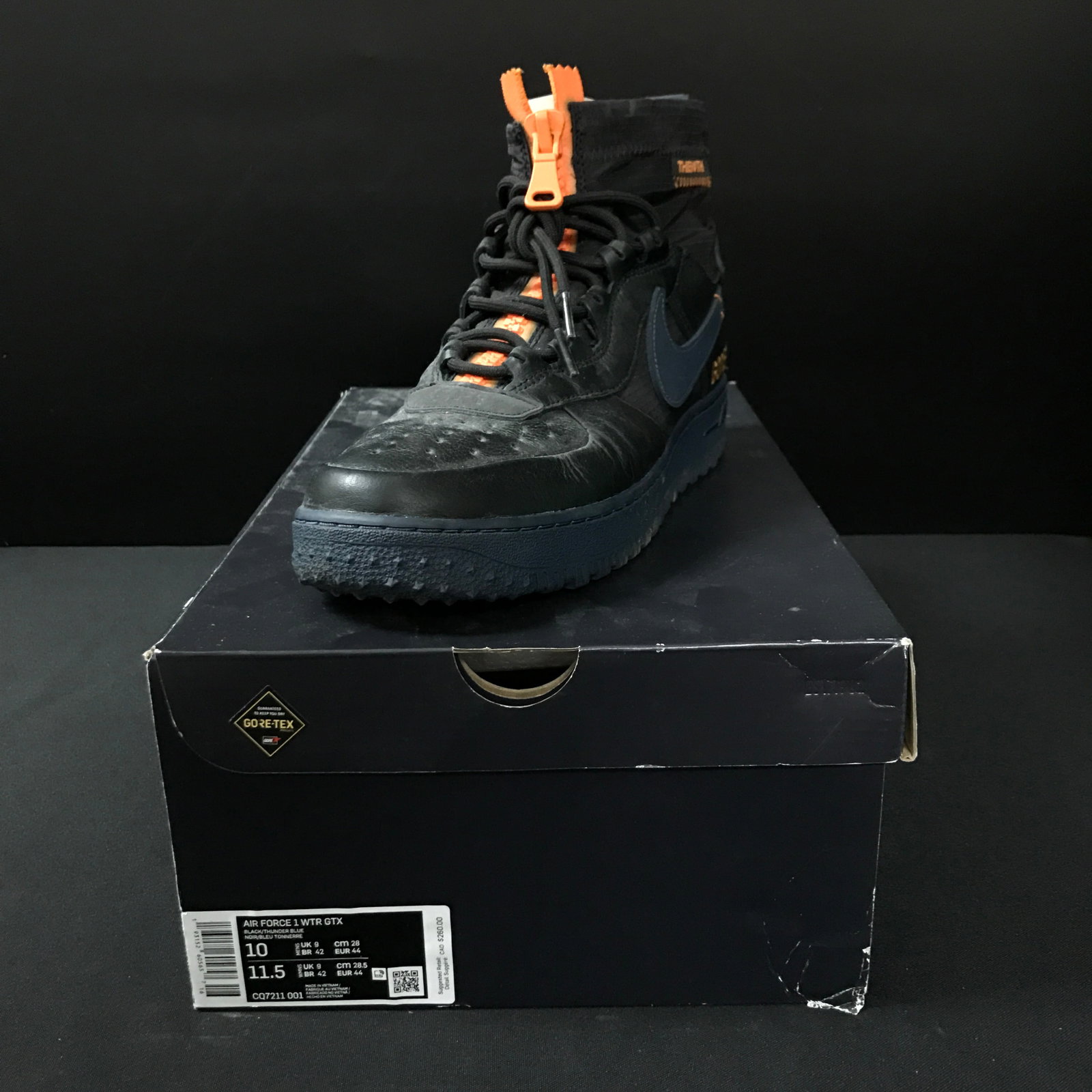 MENS NIKE AIR FORCE 1 HIGH WINTER GORE-TEX SIZE 10: Prices are in Canadian dollars