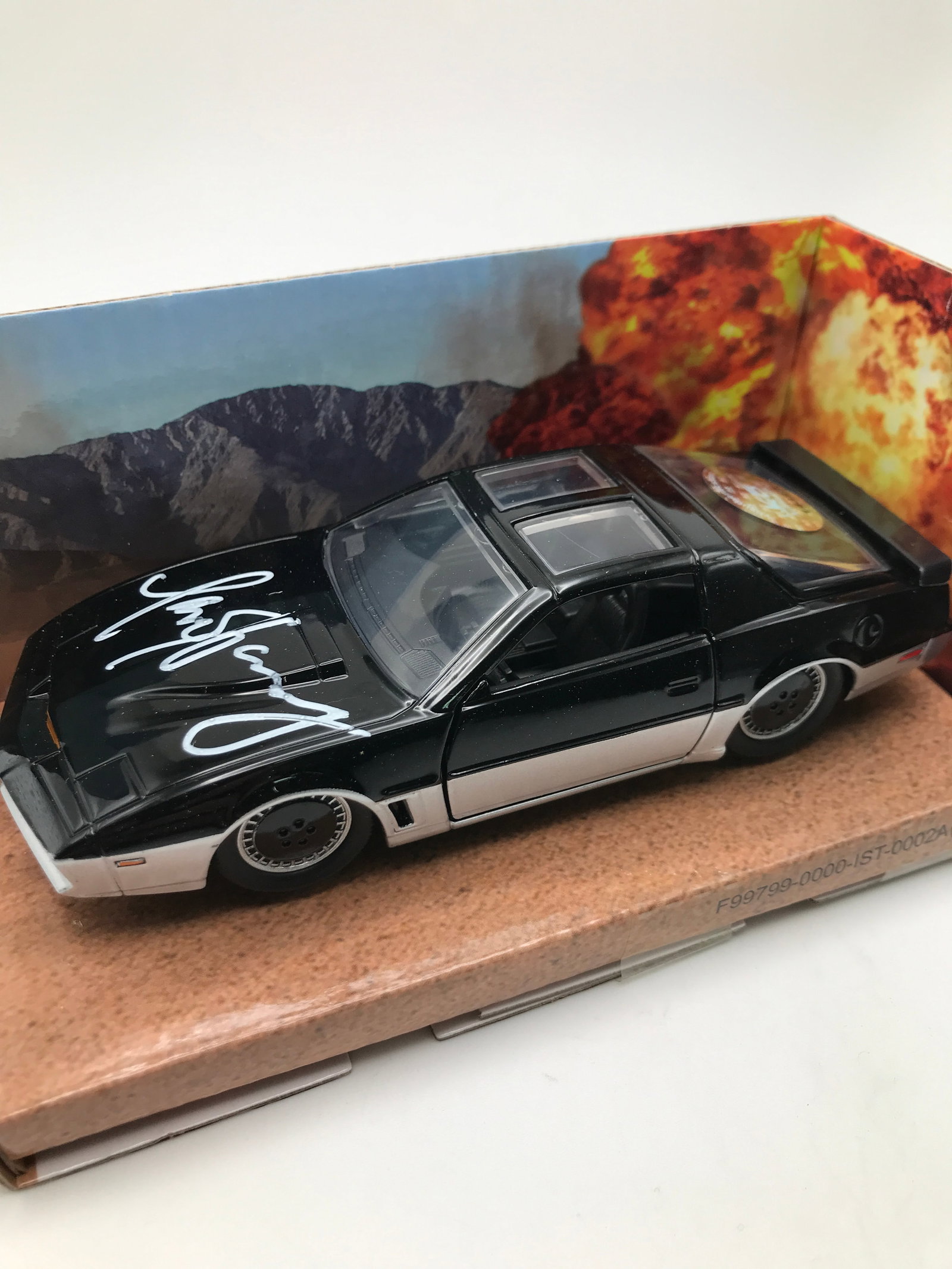 DAVID HASSELHOFF SIGNED KNIGHTRIDER JADA DIE CAST (KB COA): Prices are in Canadian dollars