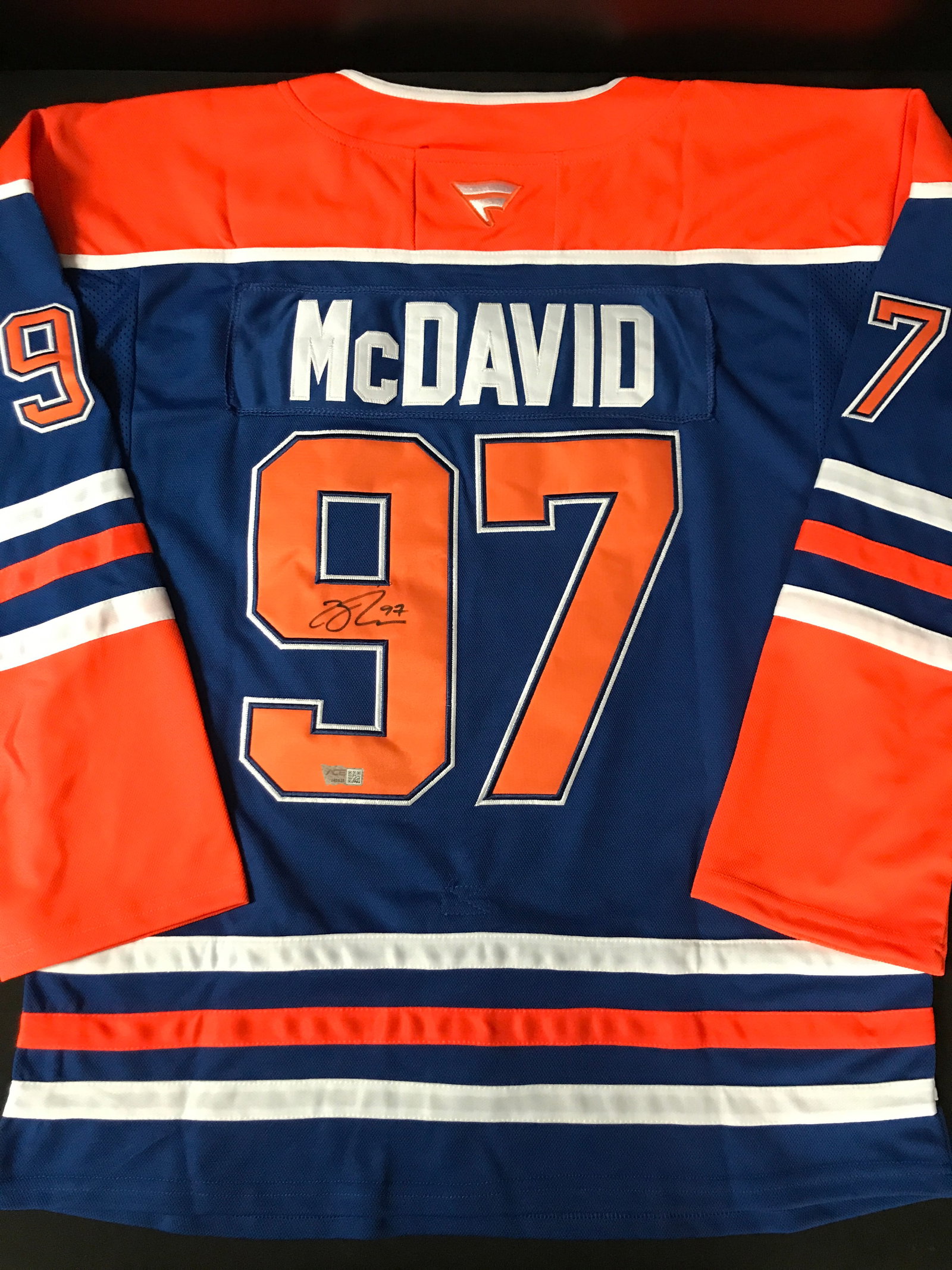 CONNOR MCDAVID SIGNED EDMONTON OILERS JERSEY - ACE COA: Prices are in Canadian dollars