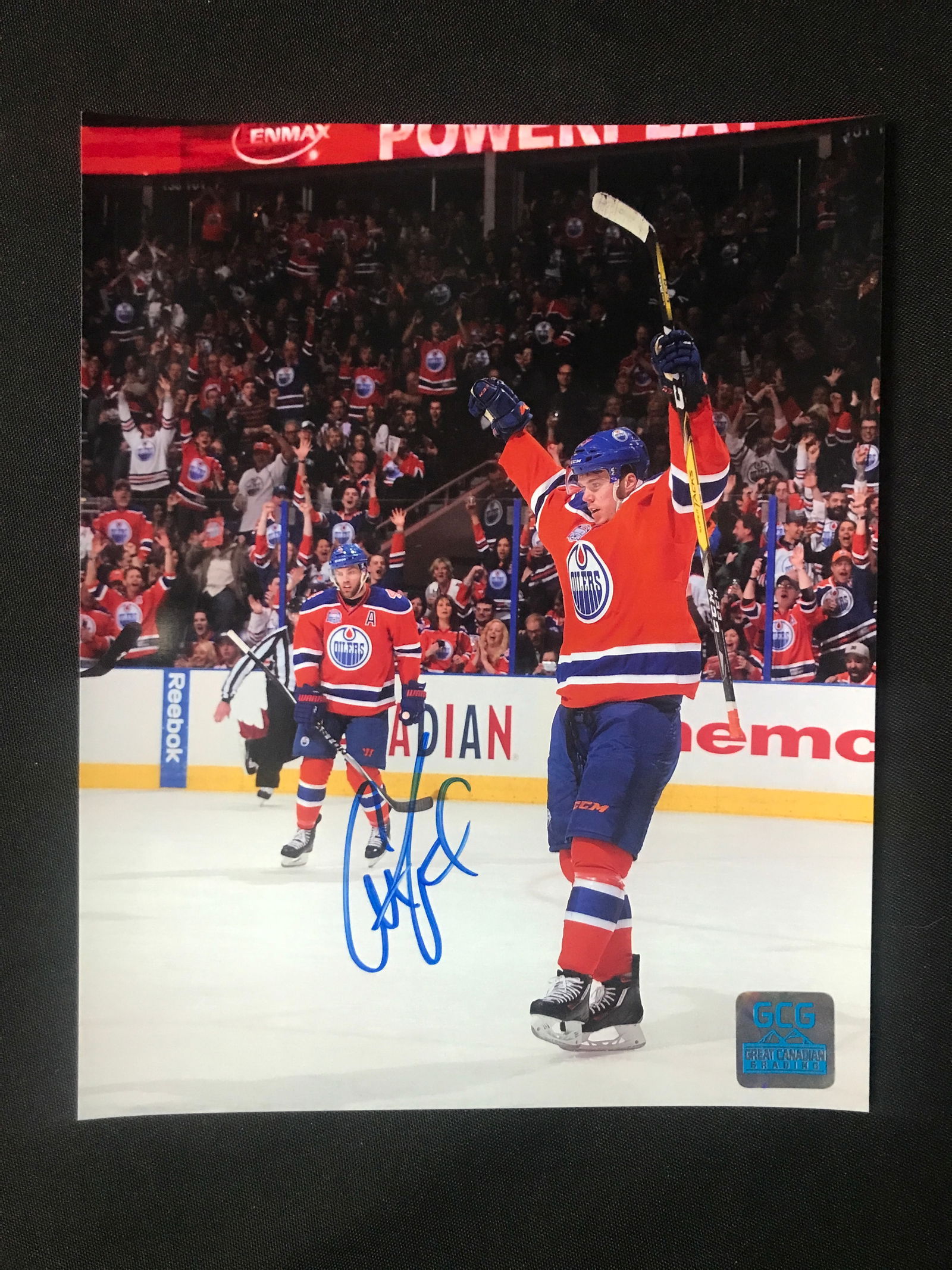 CONNOR MCDAVID SIGNED 8X10 - GCG COA (1 of 1)