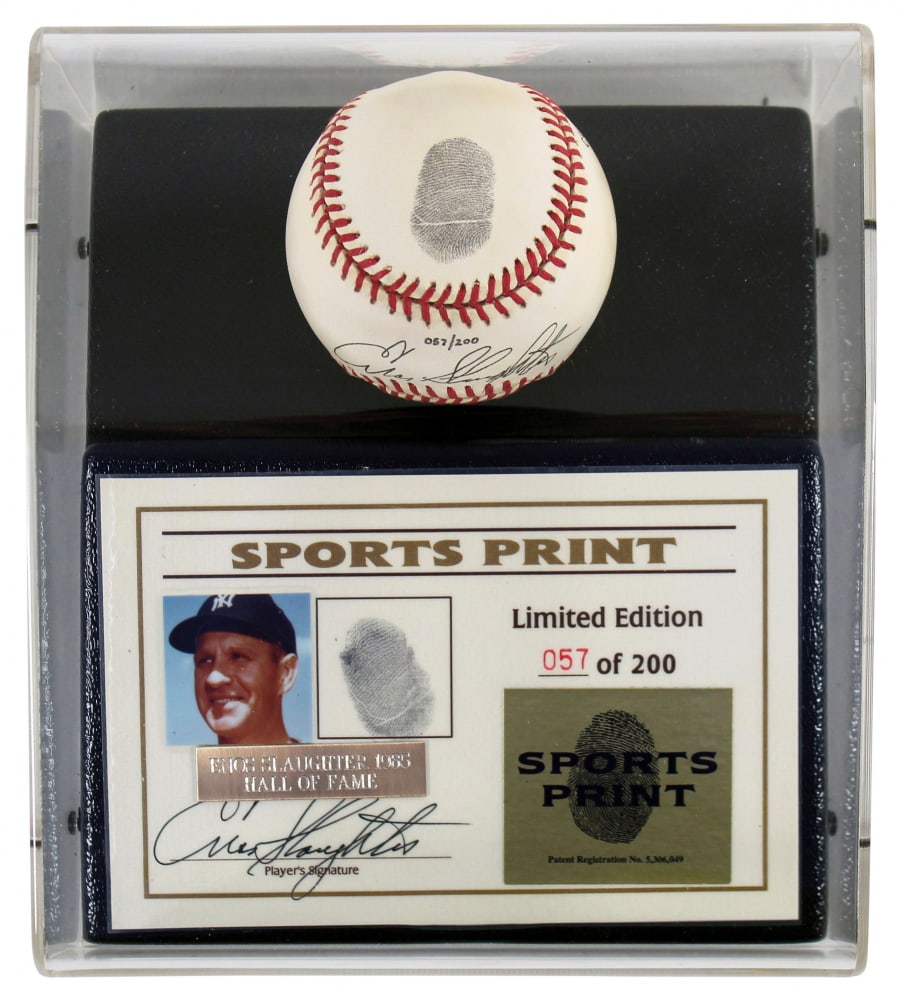ENOS SLAUGHTER SIGNED THUMBPRINT BASEBALL DISPLAY - BECKETT COA (1 of 4)