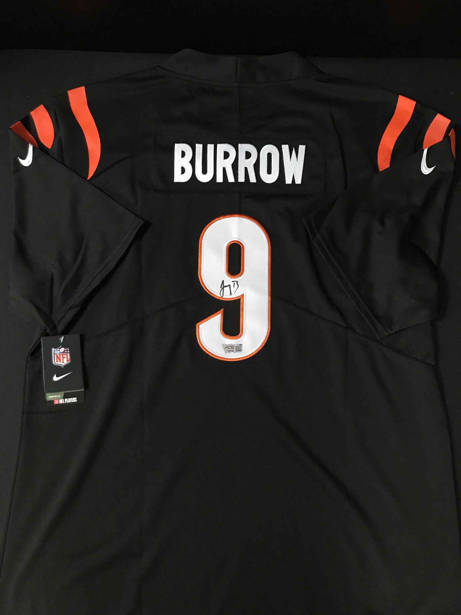 JOE BURROW SIGNED CINCINATTI BENGALS JERSEY - ACE COA (1 of 3)
