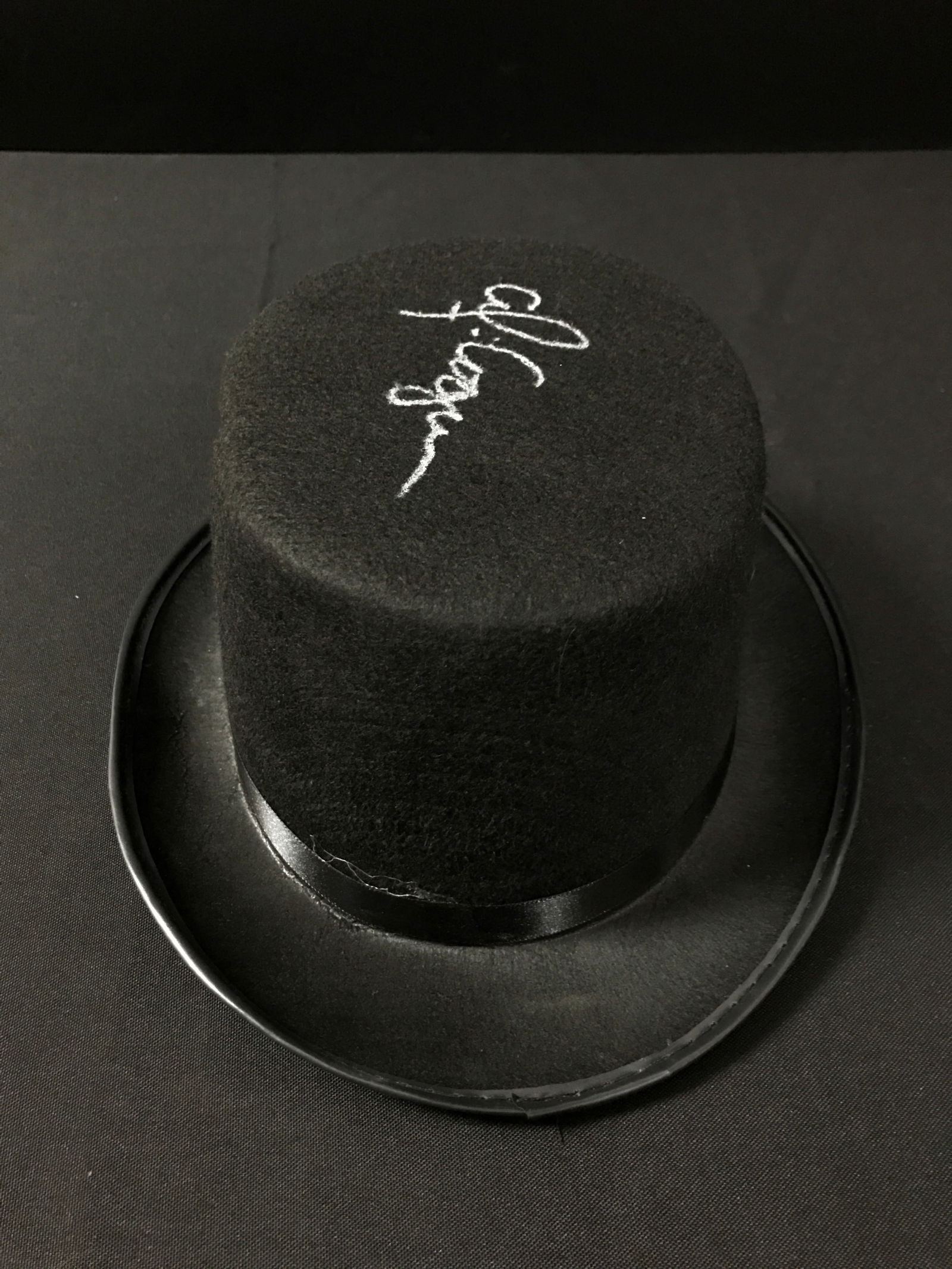 ALICE COOPER SIGNED BLACK TOP HAT WITH COA (1 of 2)
