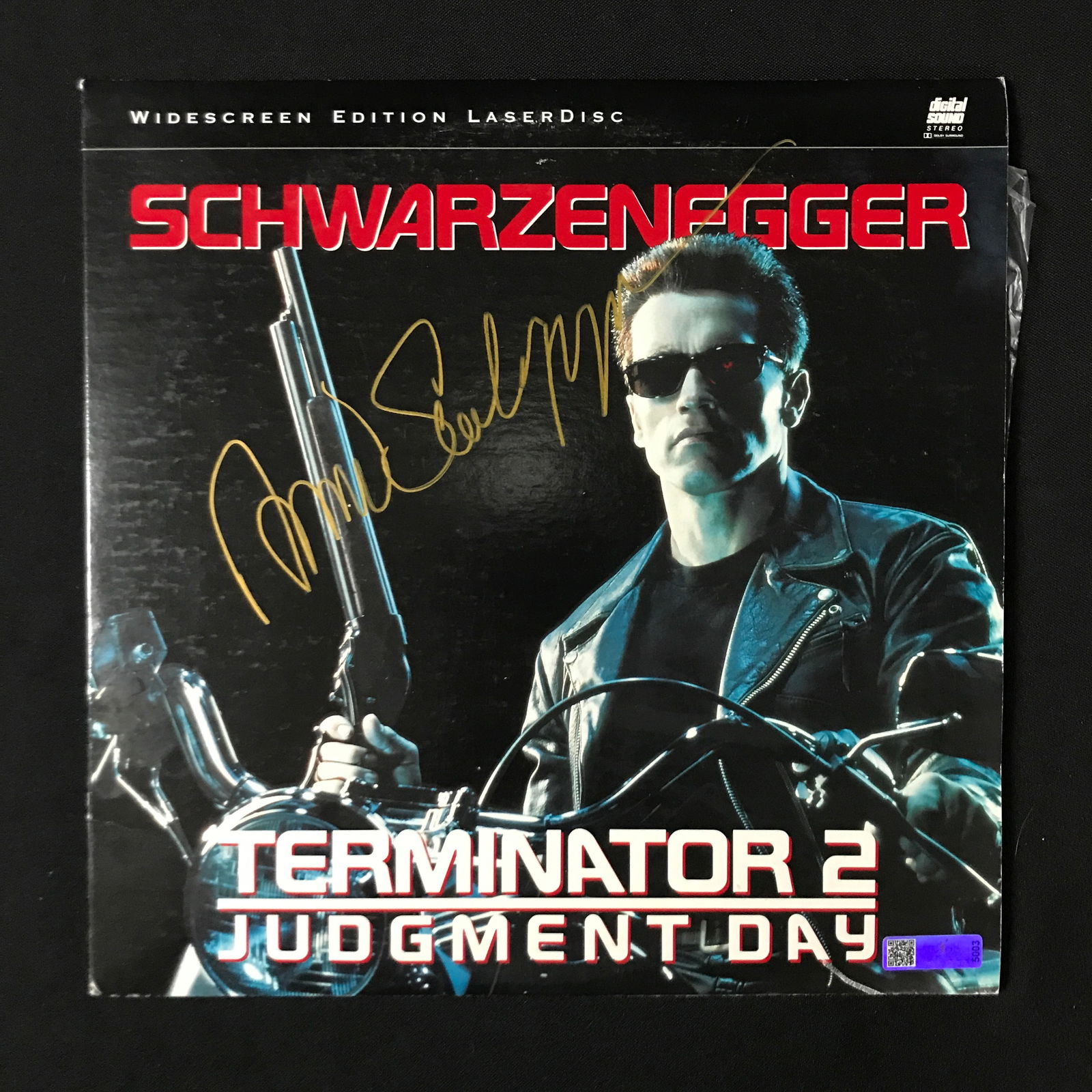 ARNOLD SCHWARZENEGGER SIGNED TERMINTATOR 2 LASER DISC COVER - CELEBRITY AUTHENTICS COA: Prices are in Canadian dollars