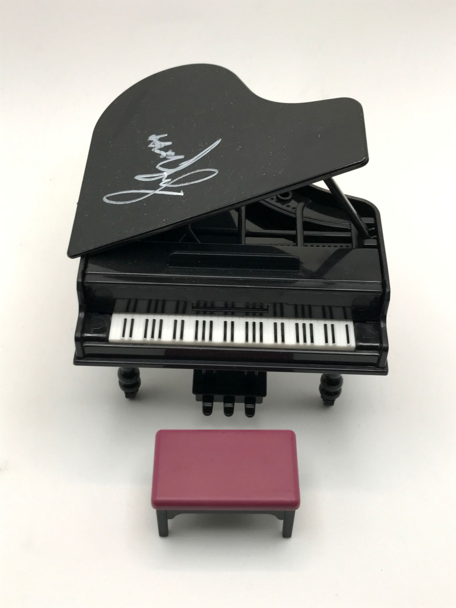 JAMIE FOX SIGNED RAY MINI PIANO - KB COA: Prices are in Canadian dollars