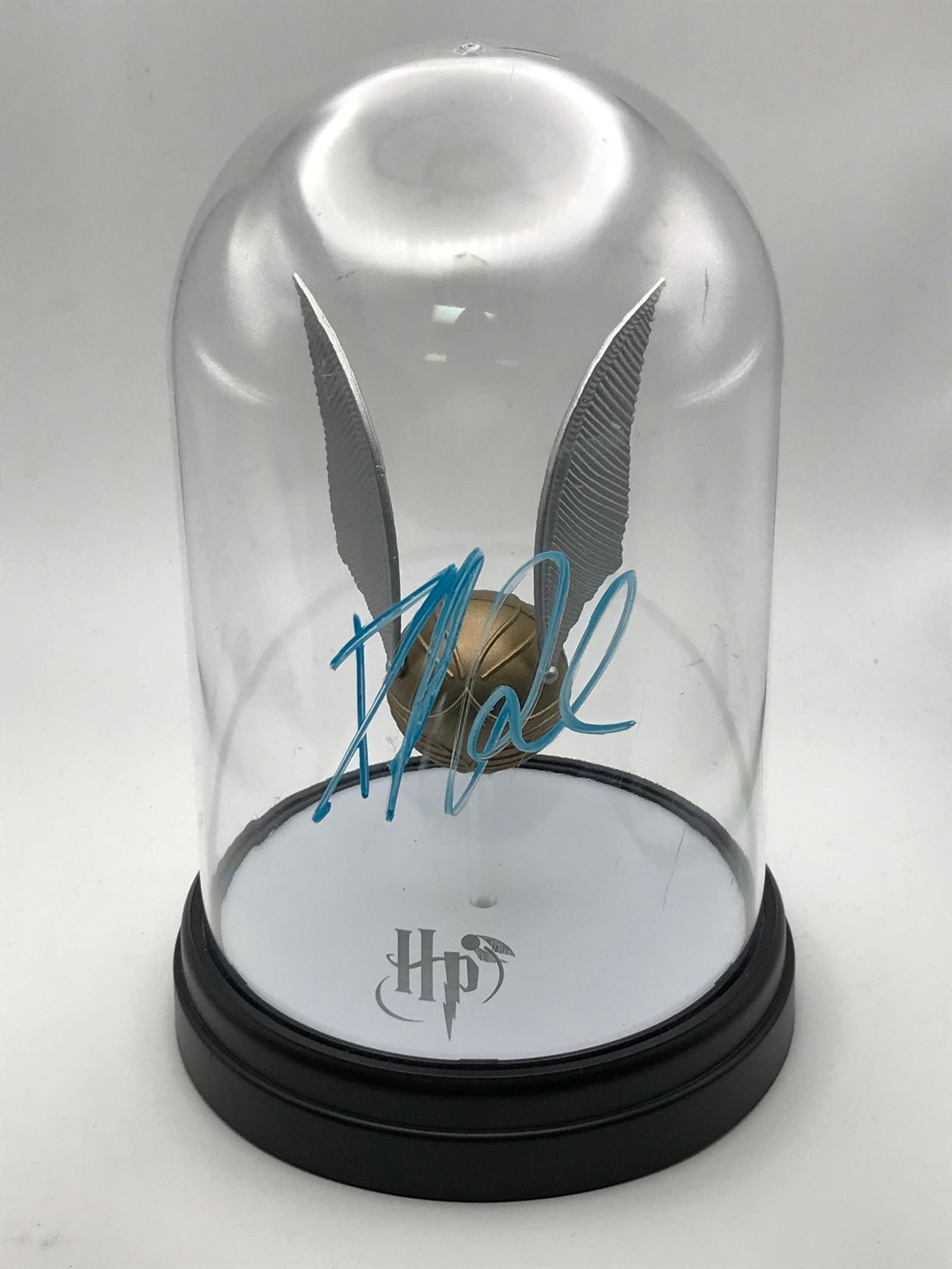 DANIEL RADCLIFFE SIGNED SNITCH PRESENTATION PIECE - WWOC COA (1 of 1)