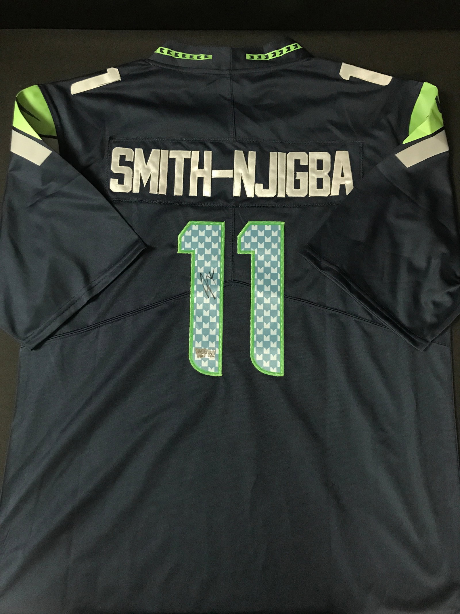JAXON SMTH-NJIGBA SIGNED SEATTLE SEAHAWKS JERSEY - ACE COA: Prices are in Canadian dollars