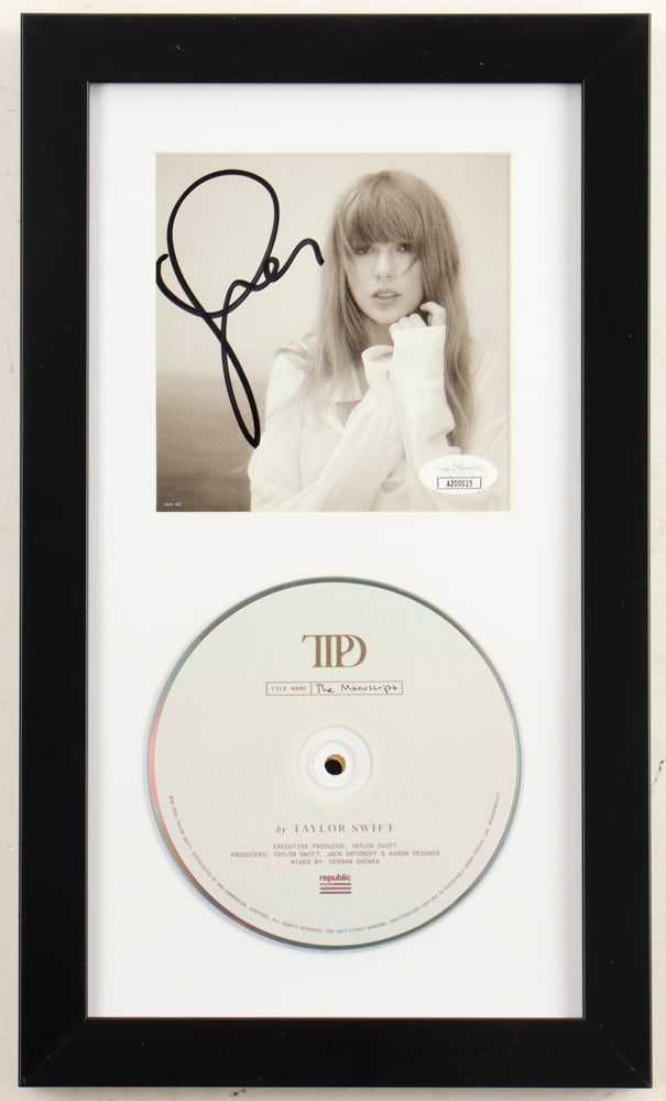 TAYLOR SWIFT SIGNED AND FRAMED  CD SLEEVE PRESENTATION PIECE - JSA COA (1 of 2)