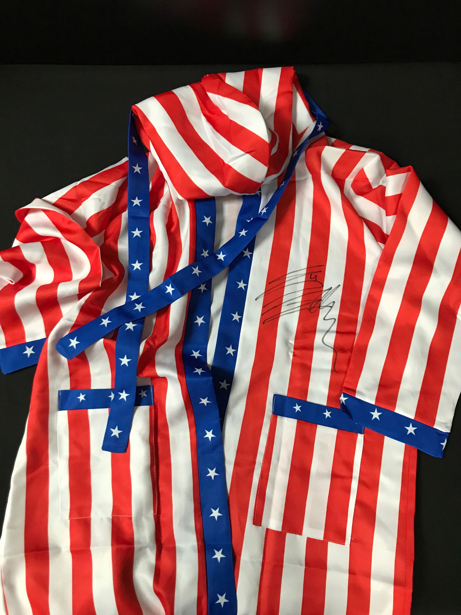 SYLVESTER STALLONE SIGNED ROCKY ROBE - KB COA (1 of 2)