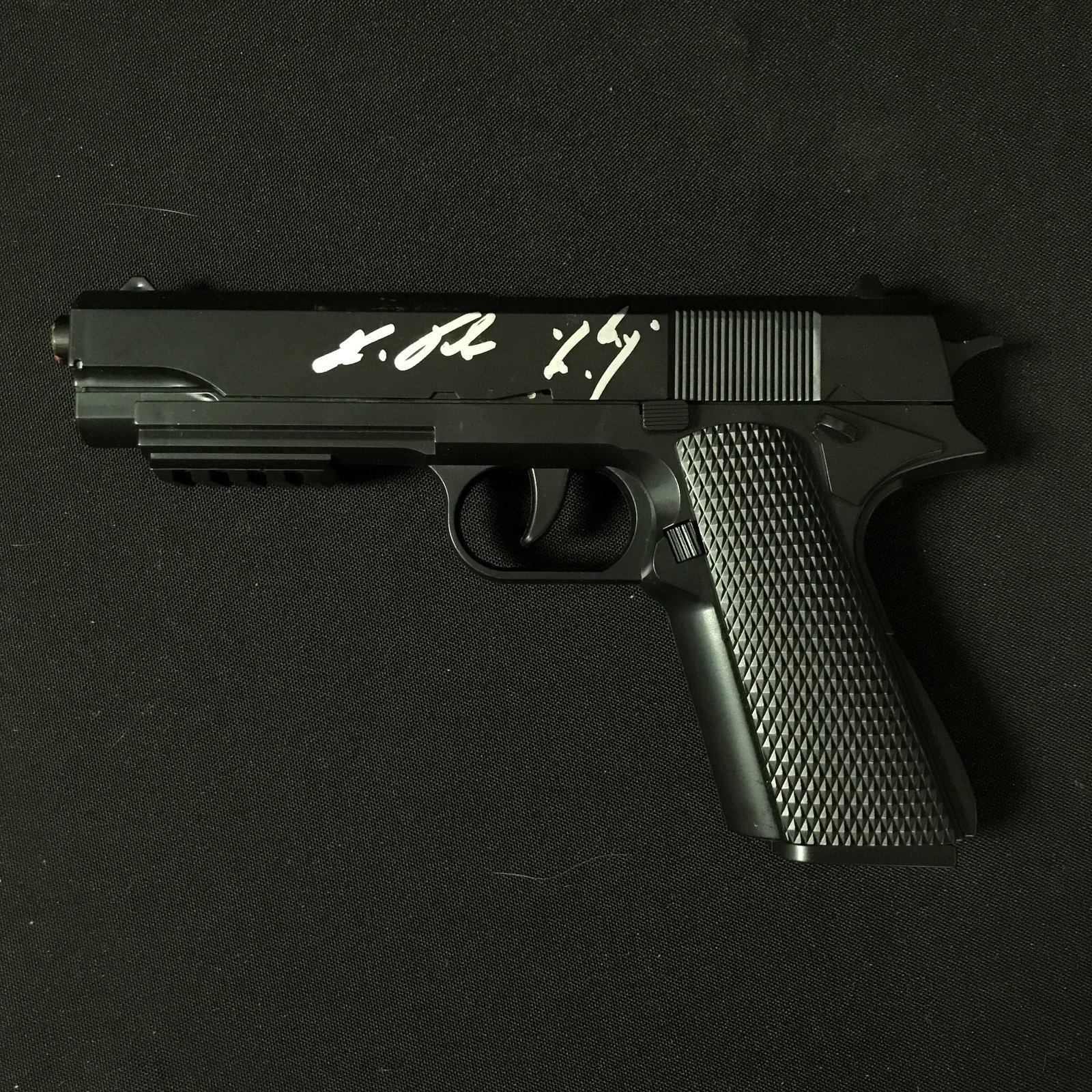 RON PEARLMAN SIGNED SONS OF ANARCHY PROP GUN (WWOC COA): Prices are in Canadian dollars