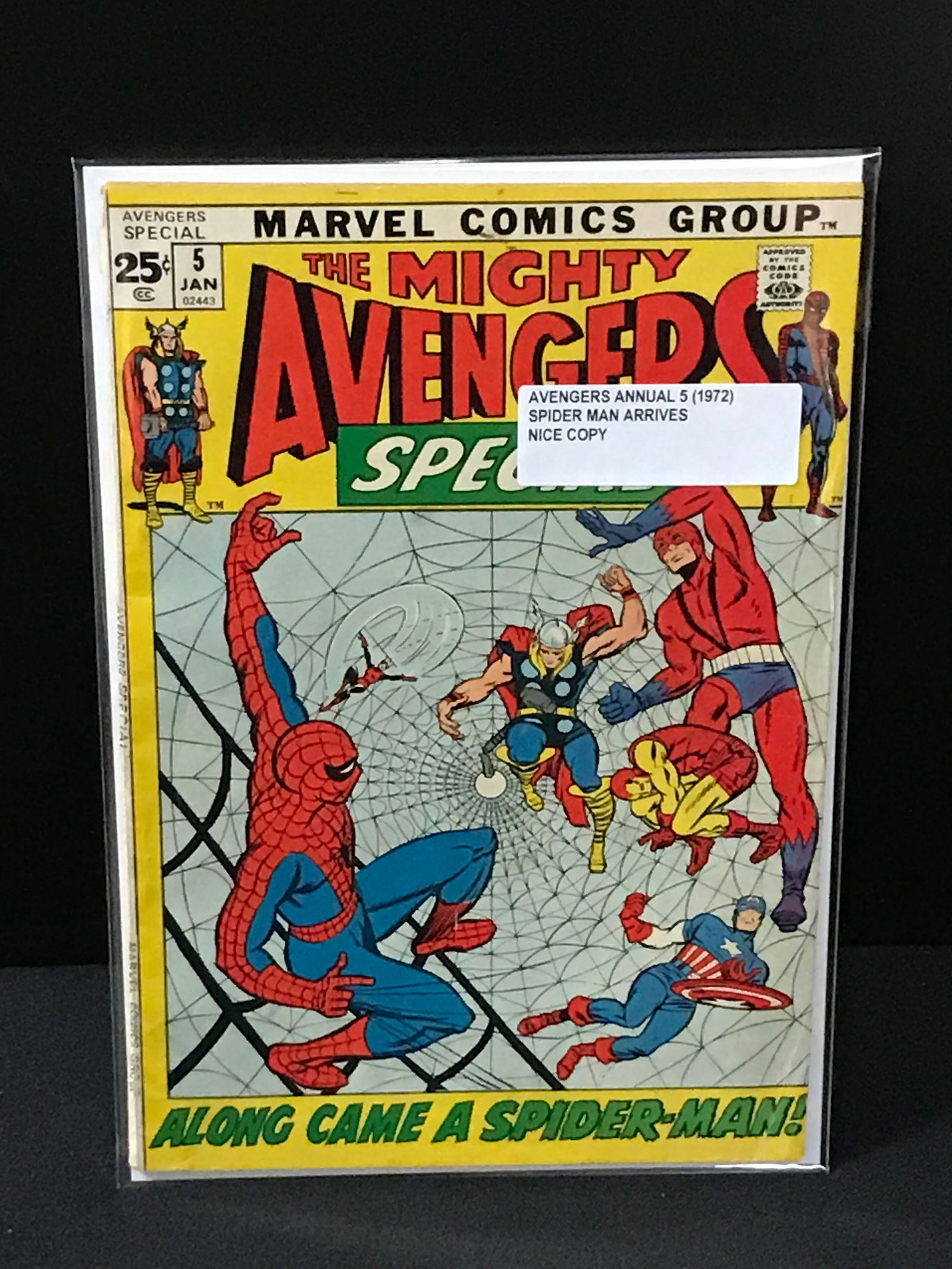 MARVEL COMICS NO.5 THE MIGHTY AVENGERS (1 of 1)