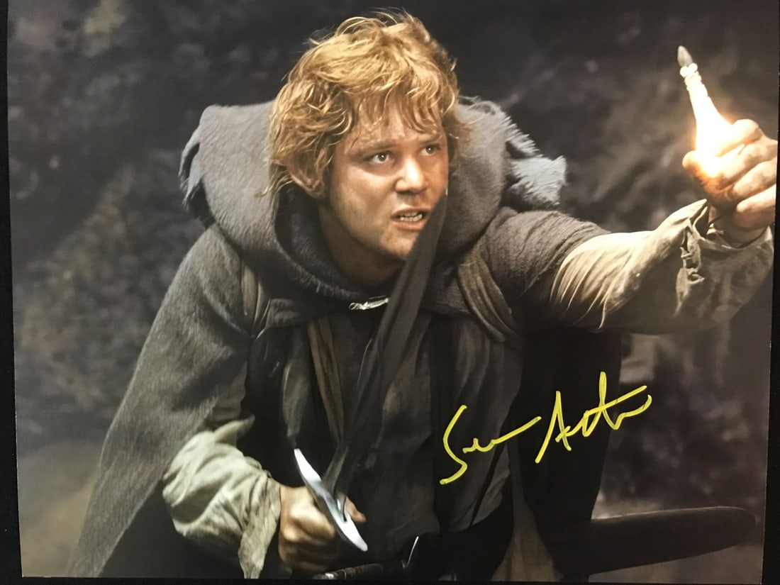 SEAN ASTIN SIGNED LORD OF THE RINGS 8X10 - WWOC COA: Prices are in Canadian dollars