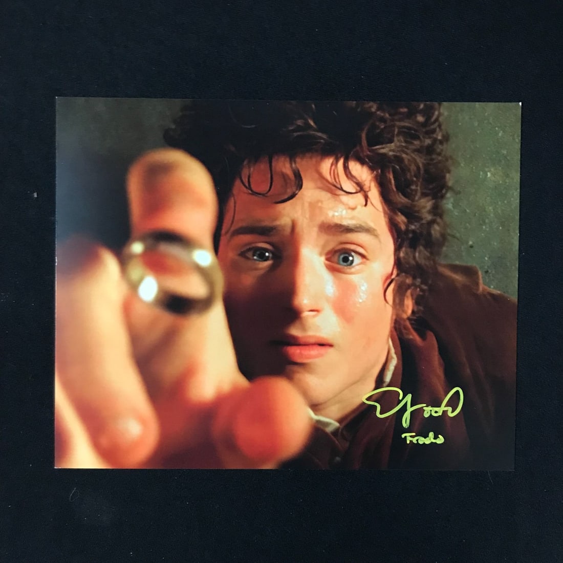 ELIJAH WOOD SIGNED AND INSCRIBED LORD OF THE RINGS 8X10 - WWOC COA: Prices are in Canadian Dollars