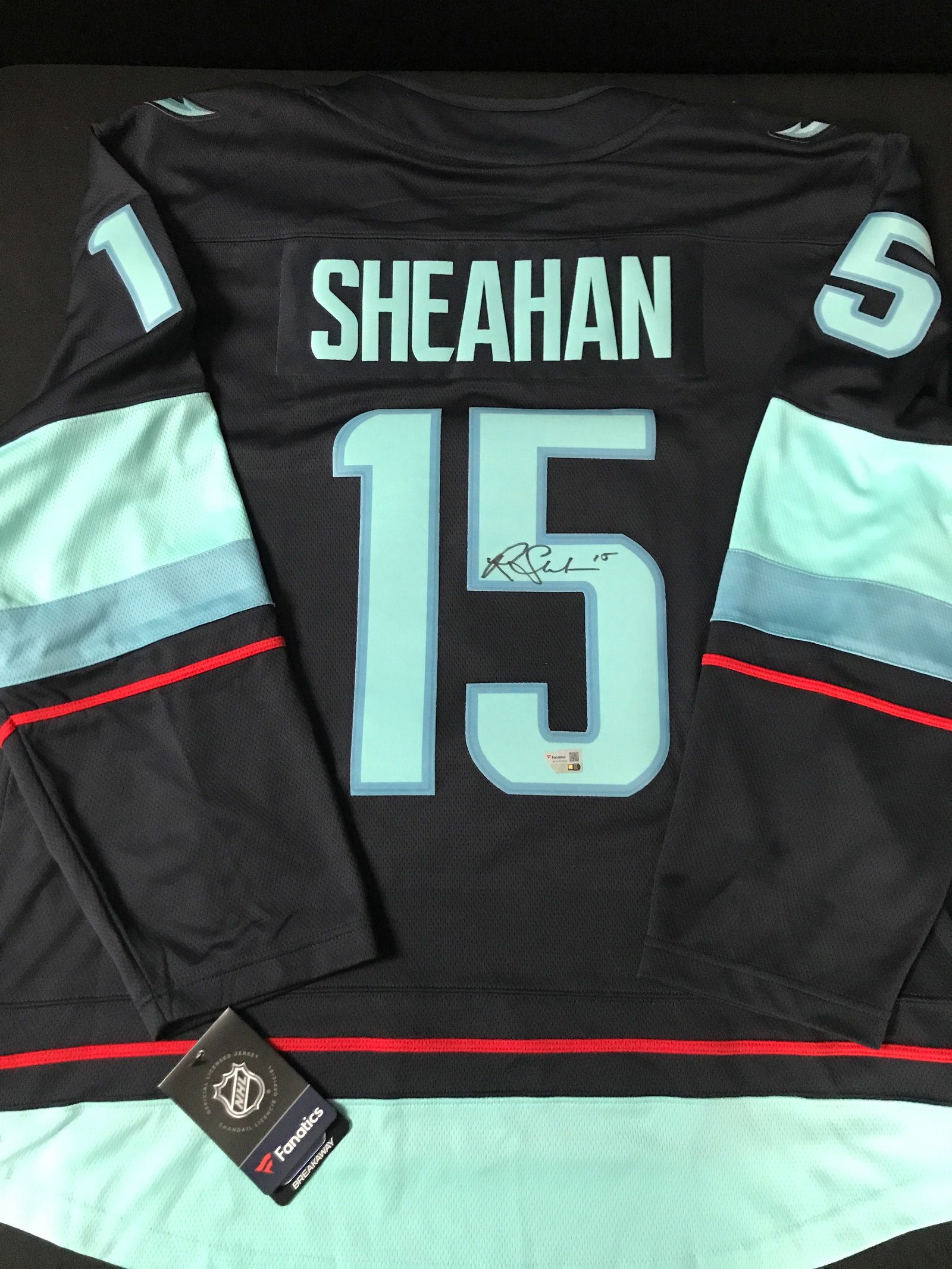 RILEY SHEAHAN SIGNED SEATTLE KRAKEN HOCKEY JERSEY - FANATICS COA: Prices are in Canadian dollars