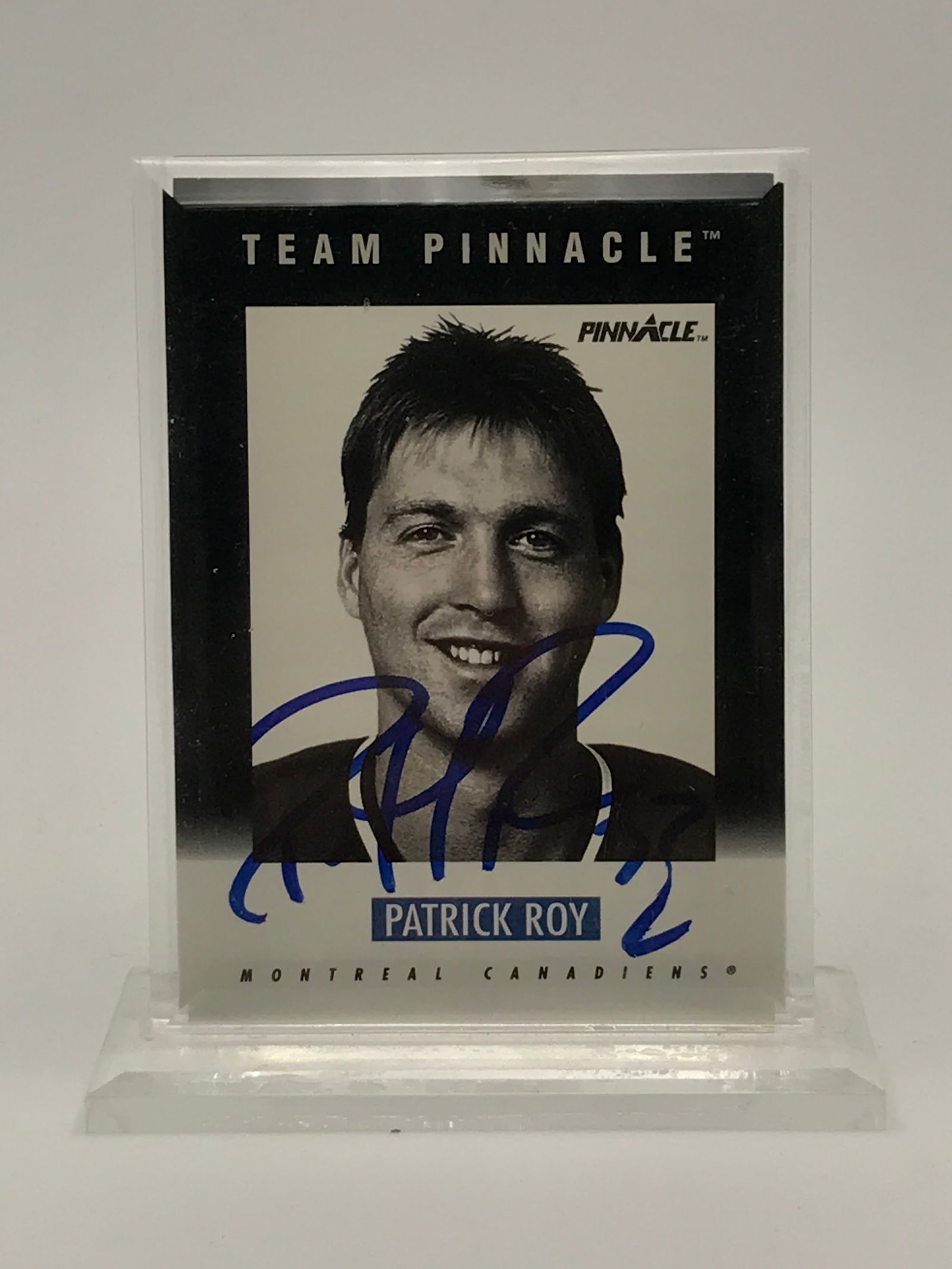 PATRICK ROY SIGNED TRADING CARD (1 of 2)