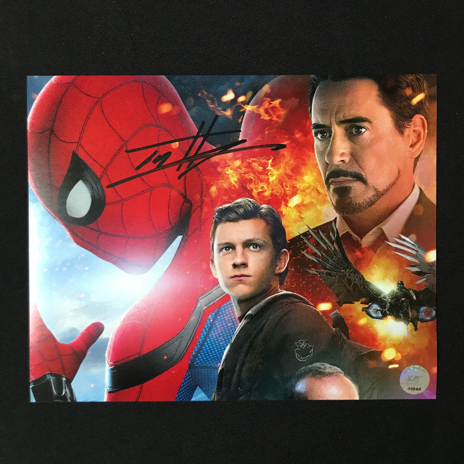 TOM HOLLAND SIGNED SPIDERMAN 8X10 - KB COA (1 of 1)