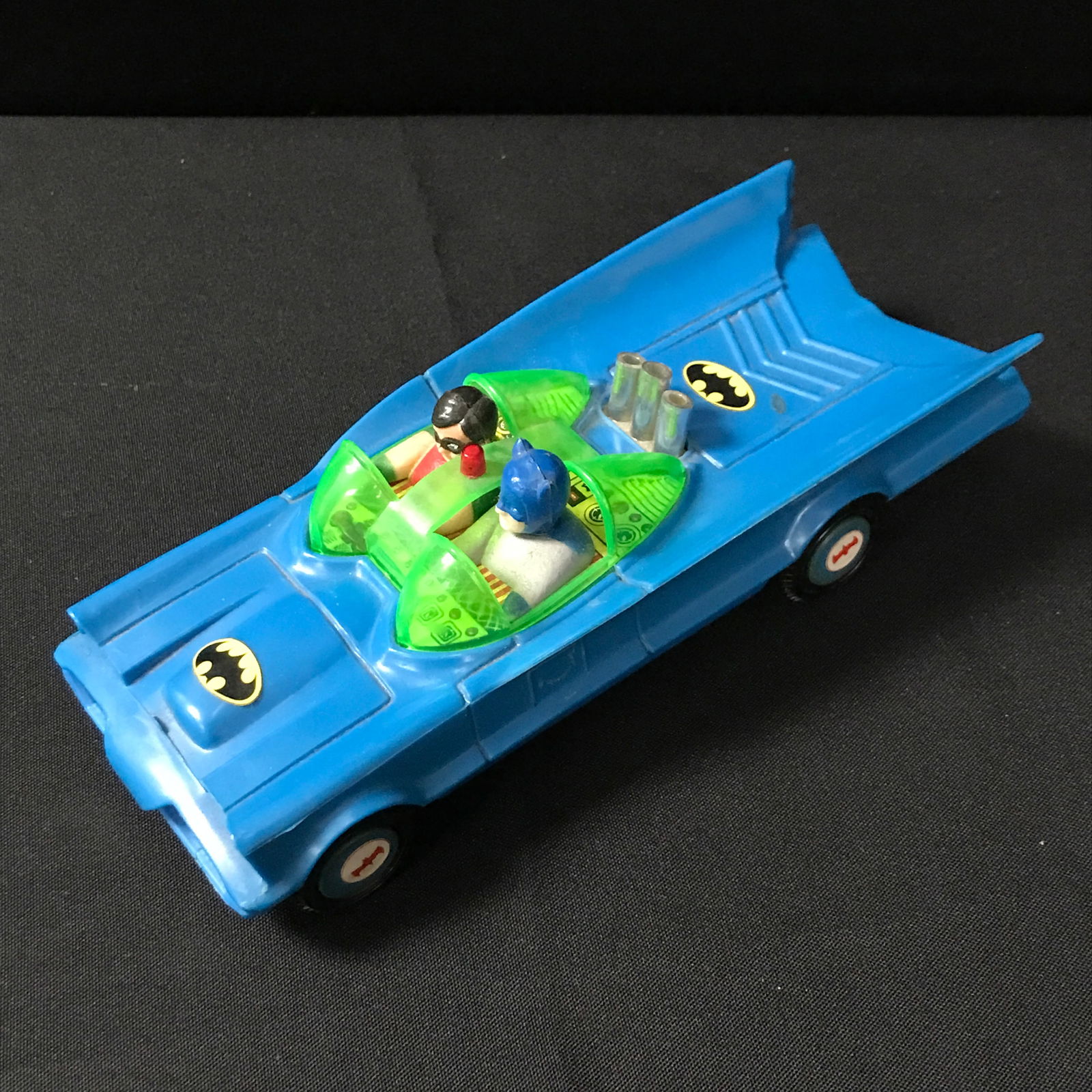 1974 AHI AZRAK HAMWAY INTERNATIONAL OFFICIAL SUPER FRIENDS CAR BATMOBILE WITH ROBIN AND BATMAN (1 of 5)