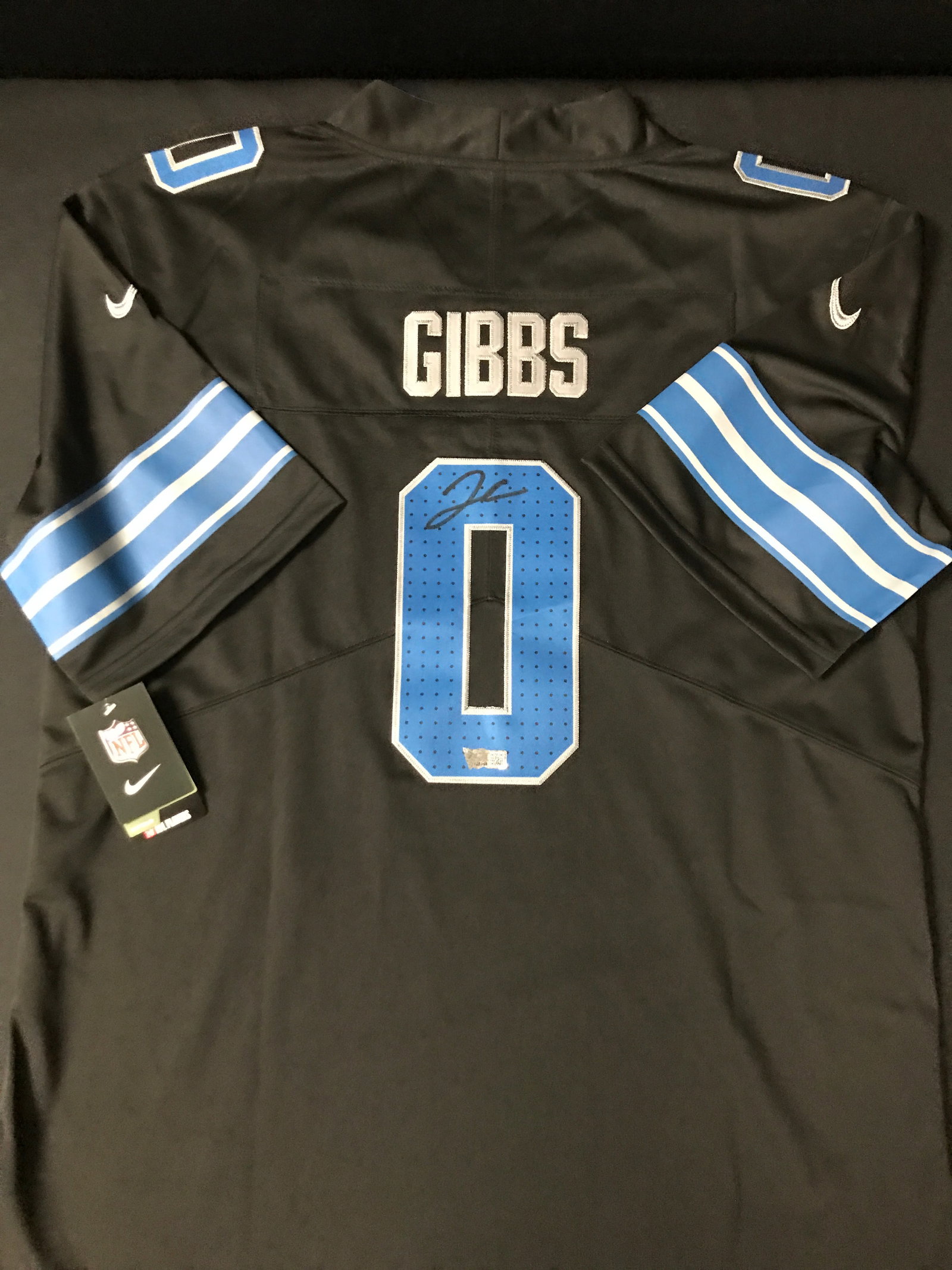 JAHMYR GIBBS SIGNED Detroit Lions FOOTBALL JERSEY - ACE COA: Prices are in Canadian dollars