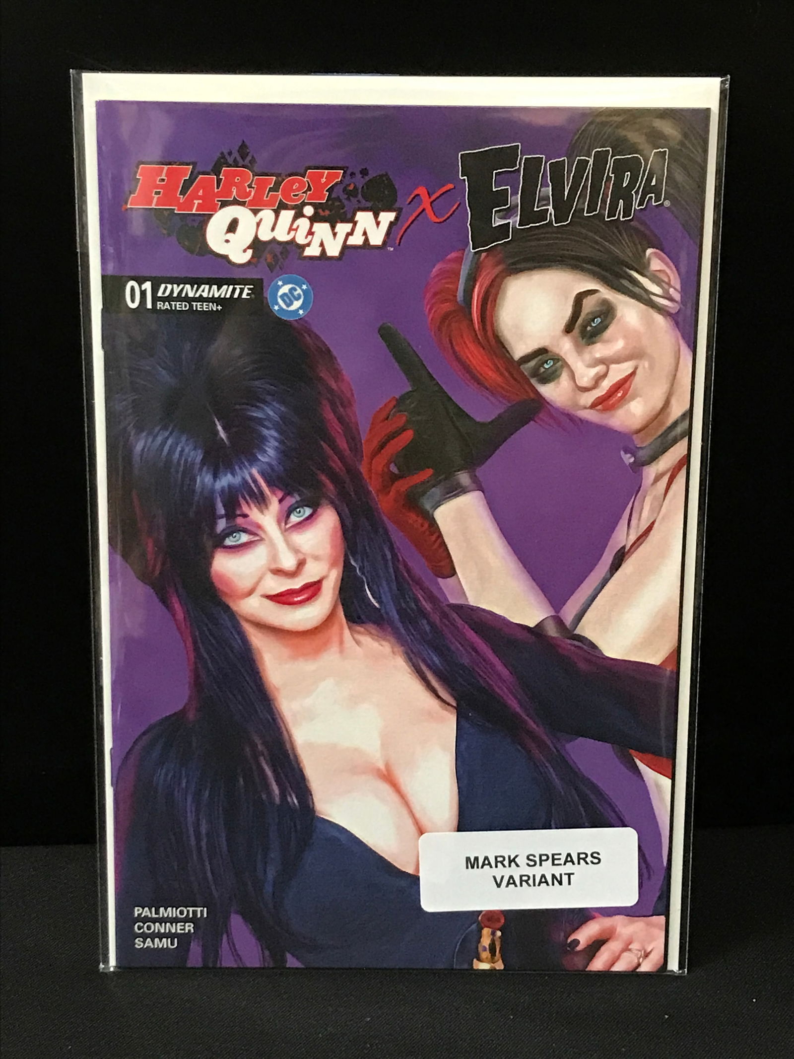 HARLEY QUINN & ELVIRA #1 - DYNAMITE COMICS (1 of 1)