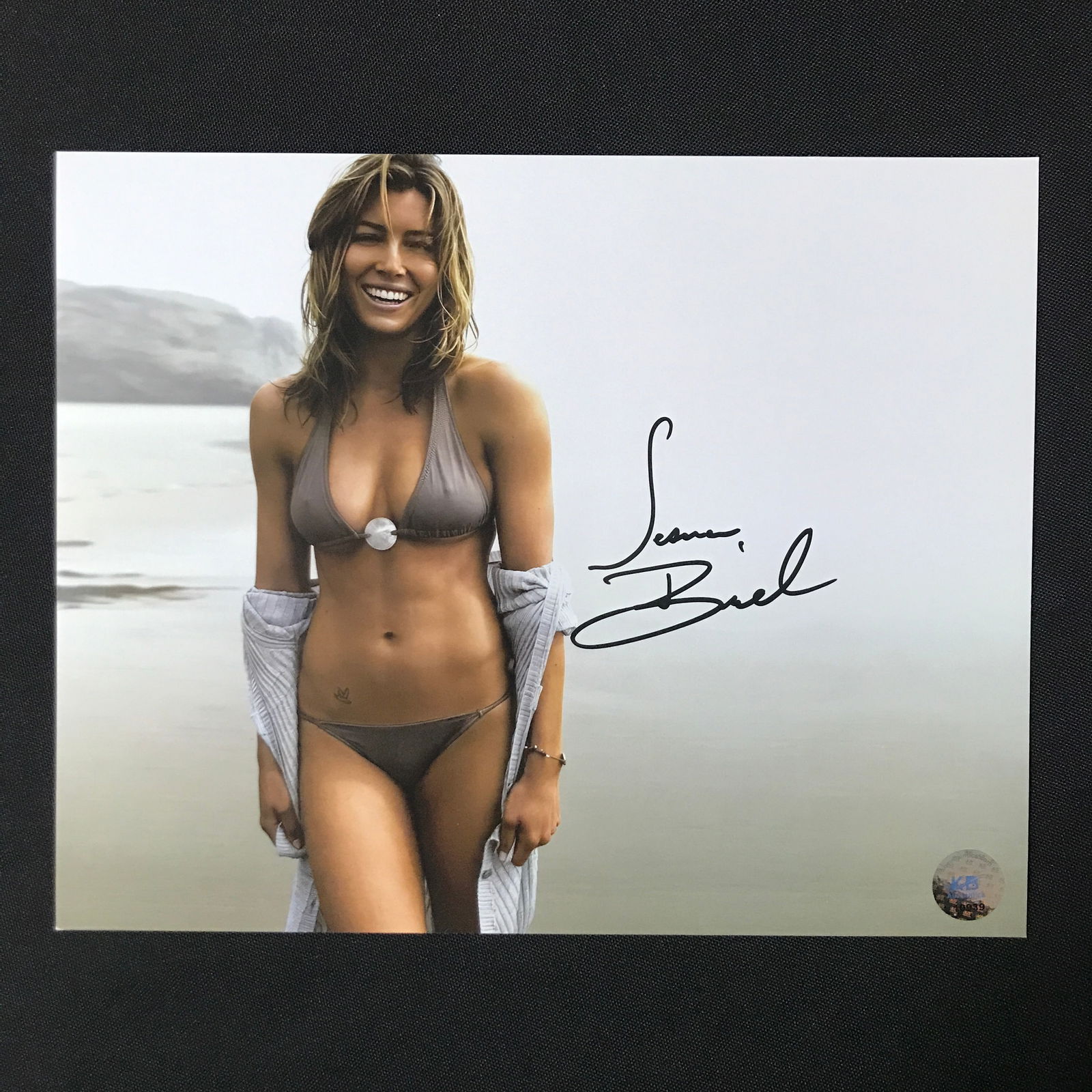 JESSICA BIEL SIGNED 8X10 - KB COA (1 of 1)