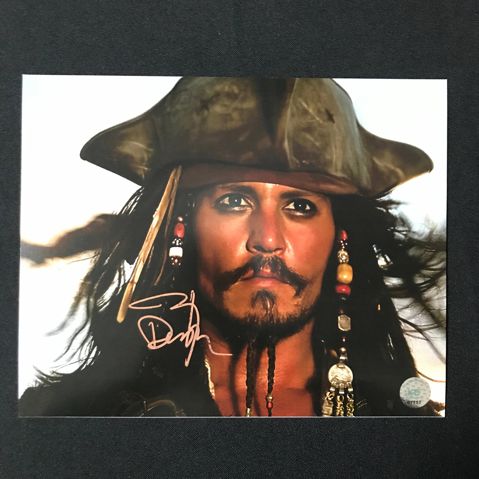 JOHNNY DEPP SIGNED PIRATES OF THE CARIBBEAN 8X10 - KB COA: Prices are in Canadian dollars