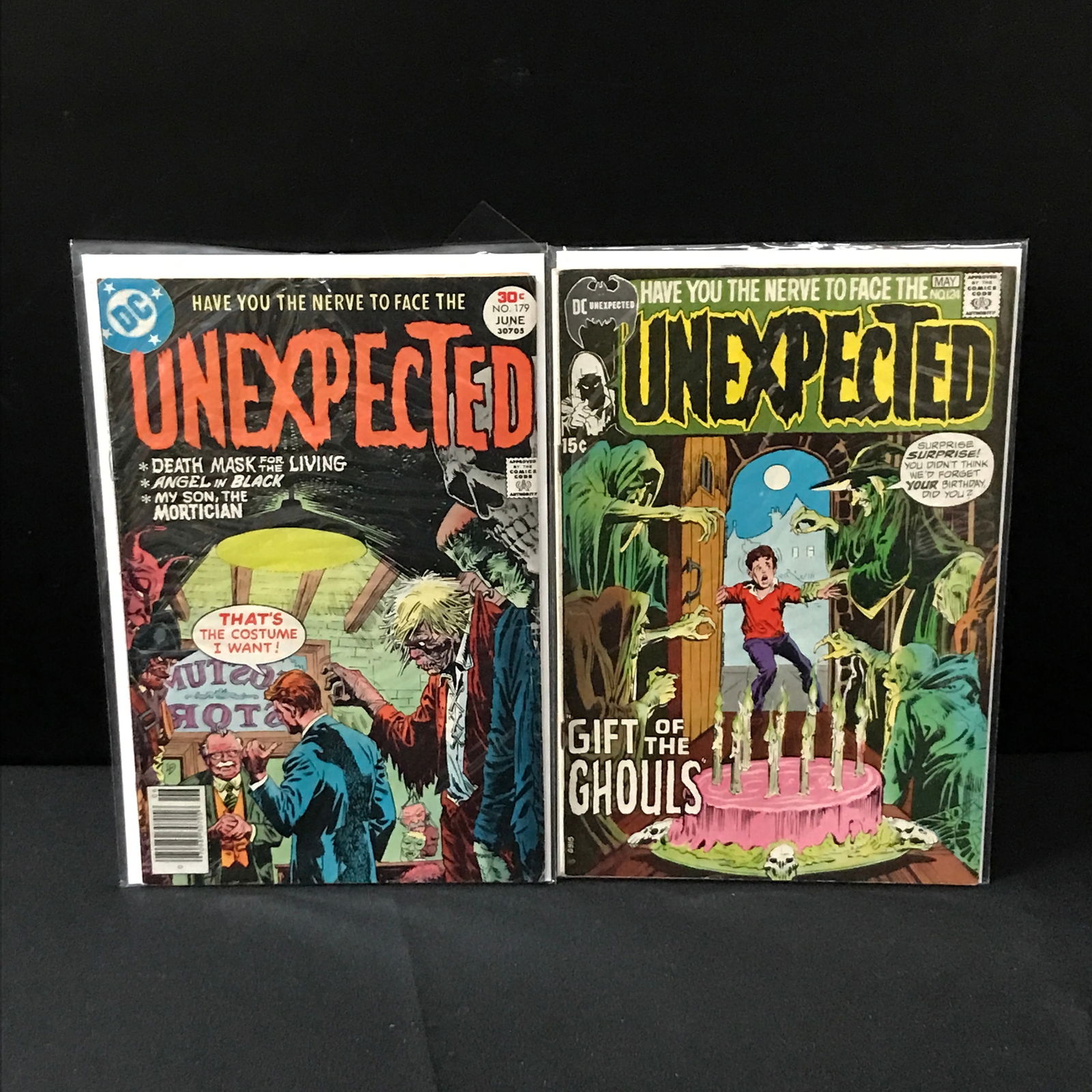 LOT OF 2 UNEXPECTED COMICS - DC COMICS (1 of 1)