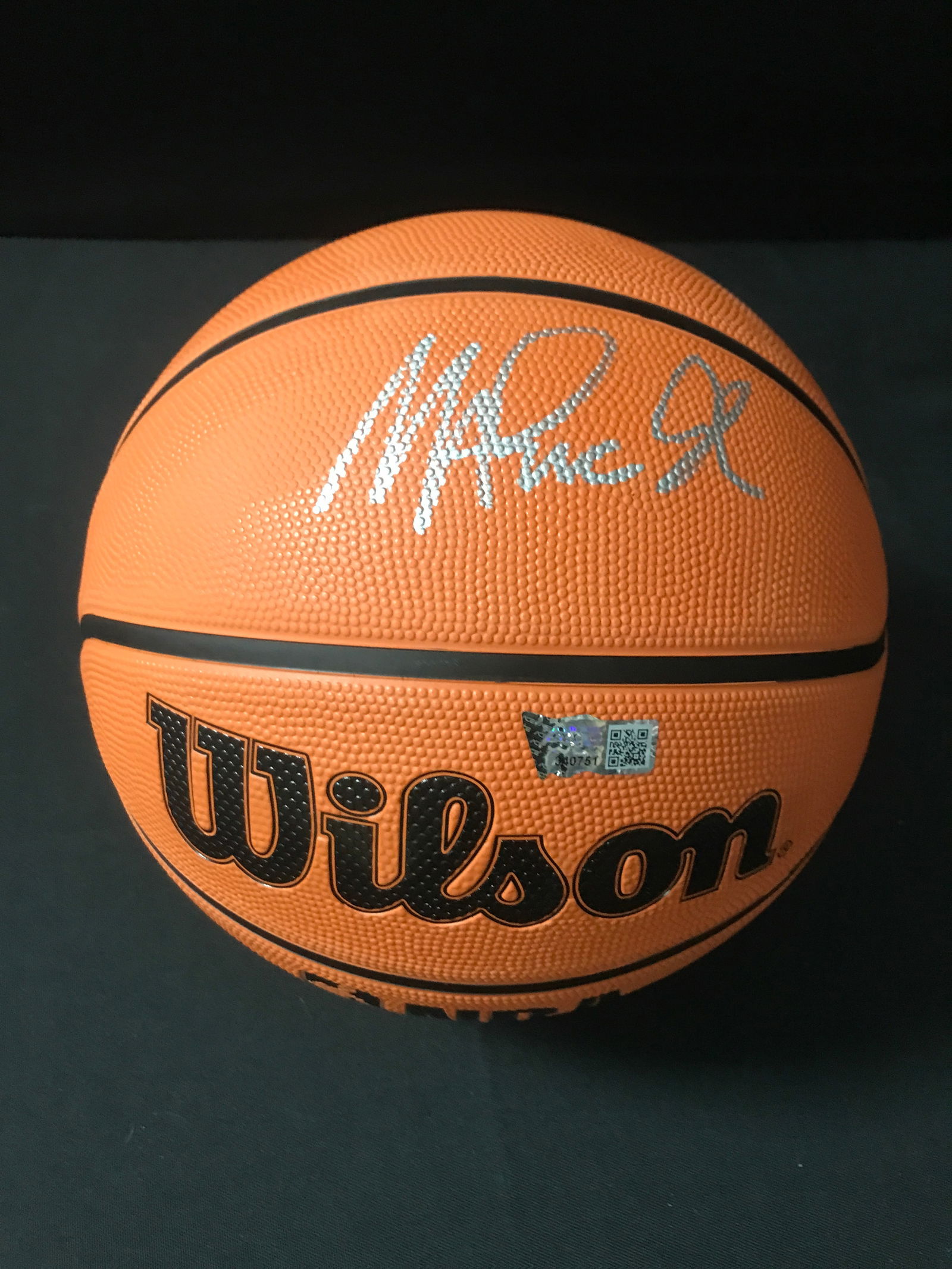 MAGIC JOHNSON SIGNED BASKETBALL ACE COA (1 of 1)