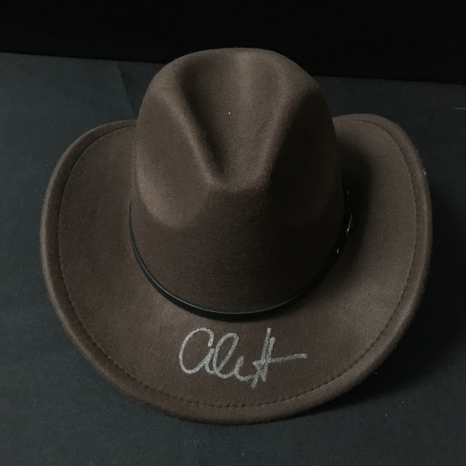 COLE HAUSER SIGNED YELLOWSTONE COWBOY HAT (KB COA) (1 of 2)